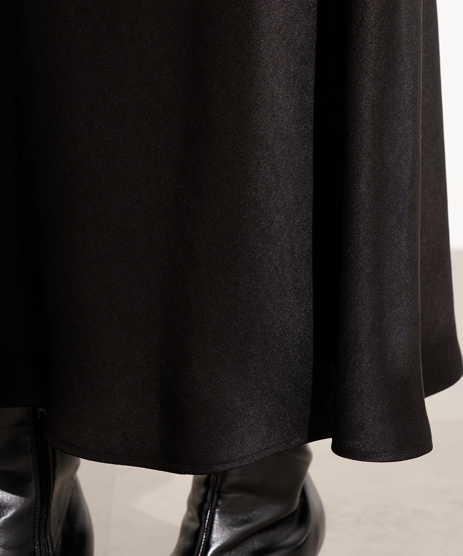  「サテンナロースカート」|スカート|