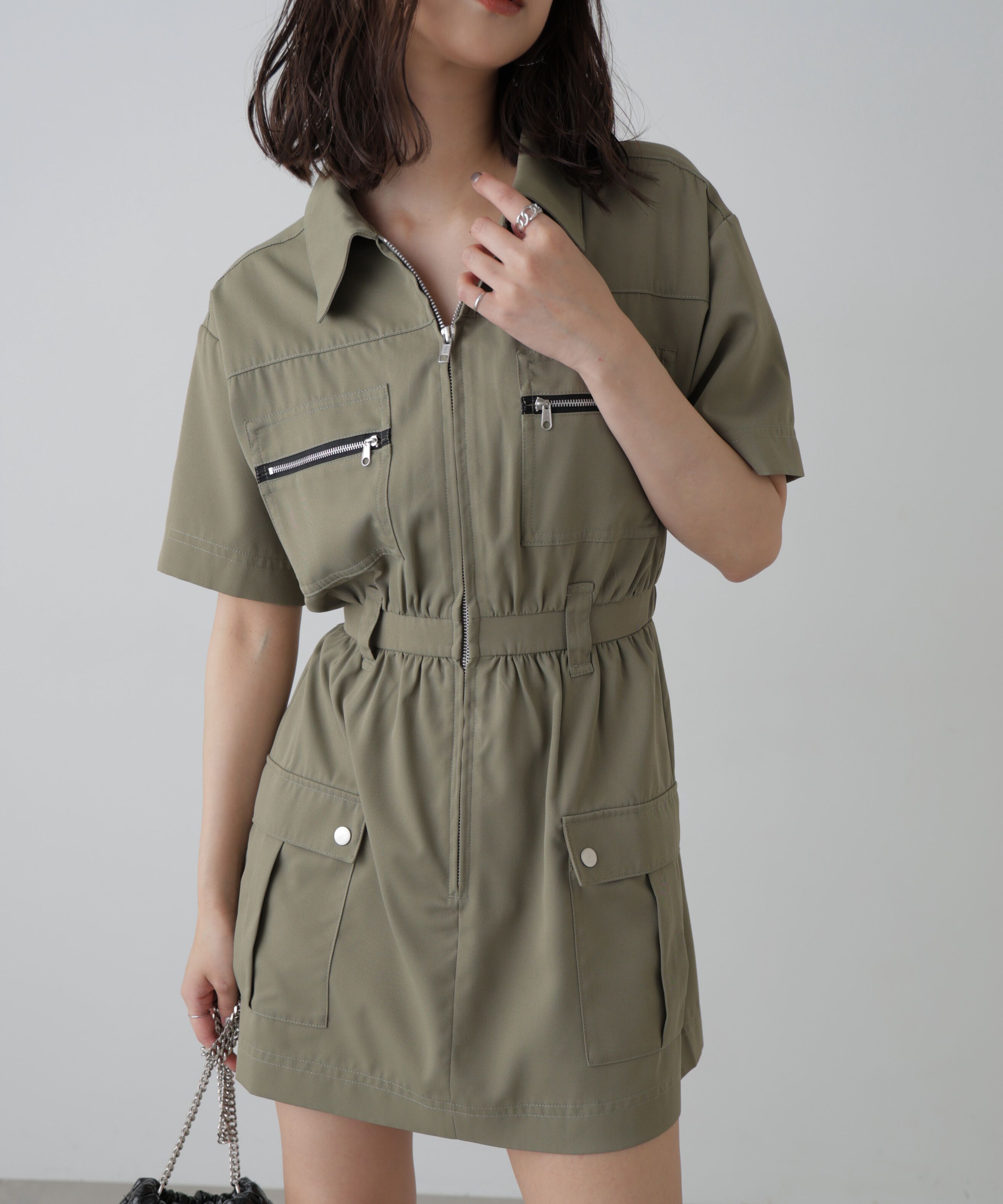  「フロントジップミニワンピース」|ワンピース|カーキ