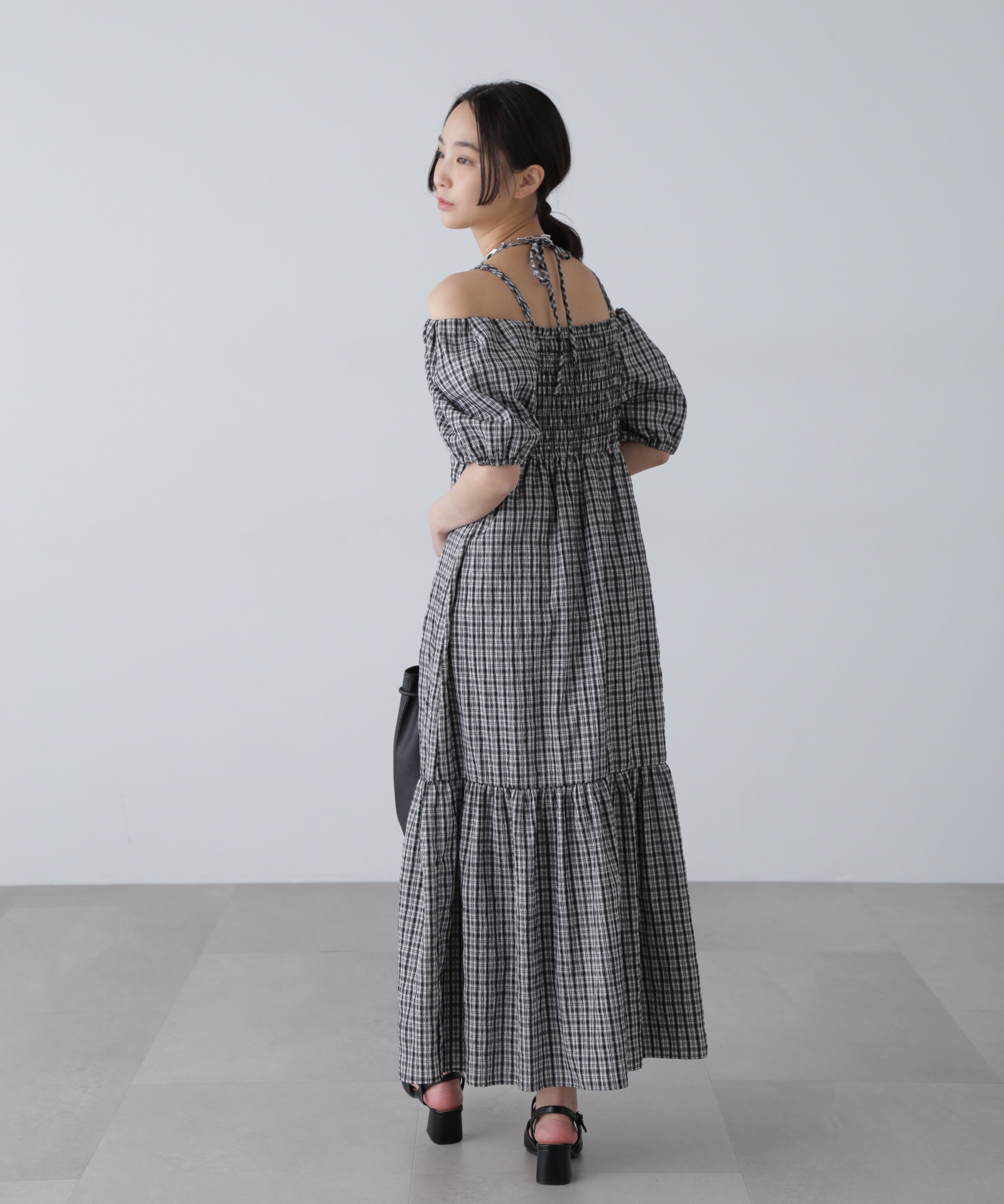  「シャーリング２ＷＡＹオフショルワンピース」|ワンピース|