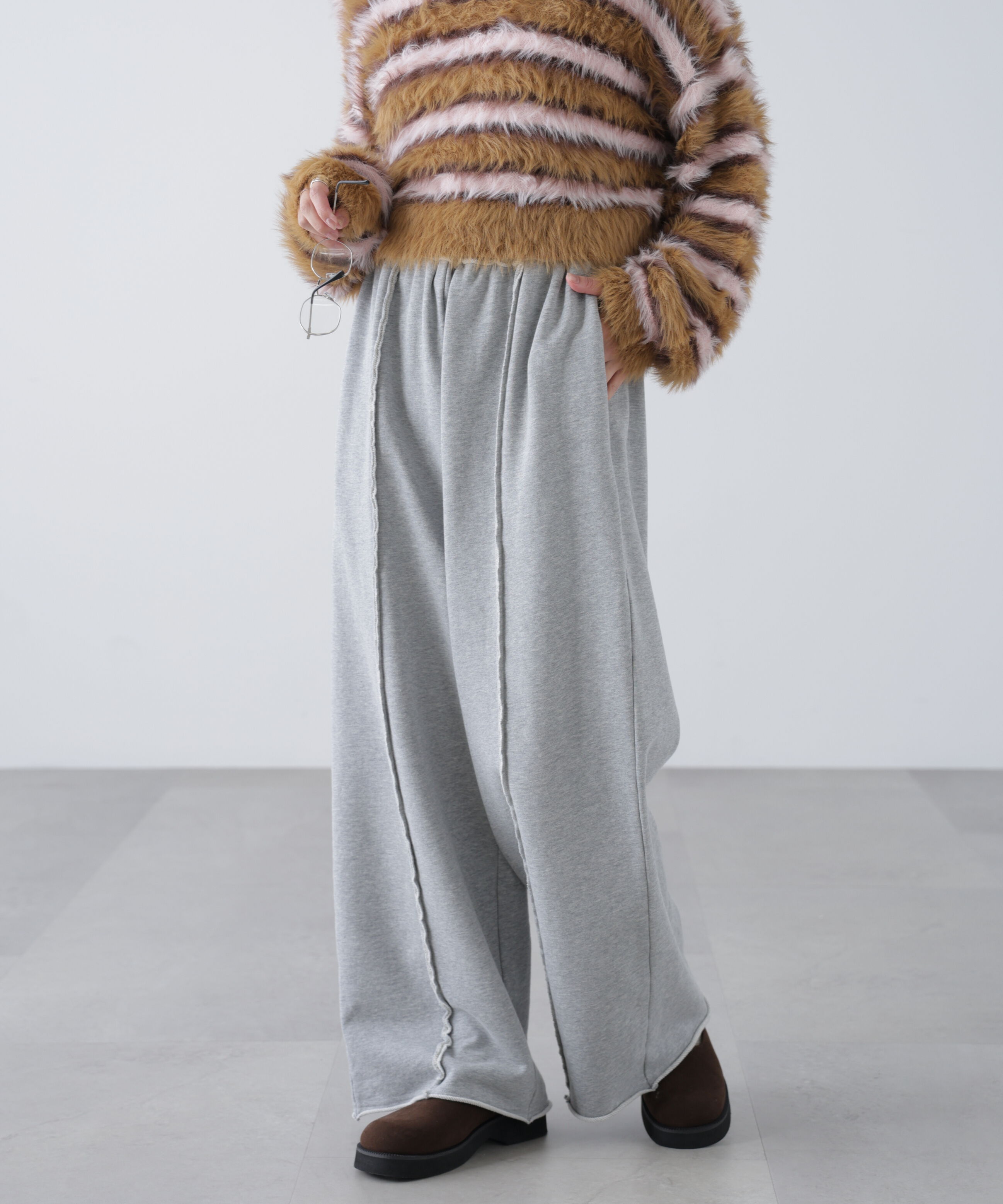  「ワイドストレートスウェットパンツ」|その他|グレー1