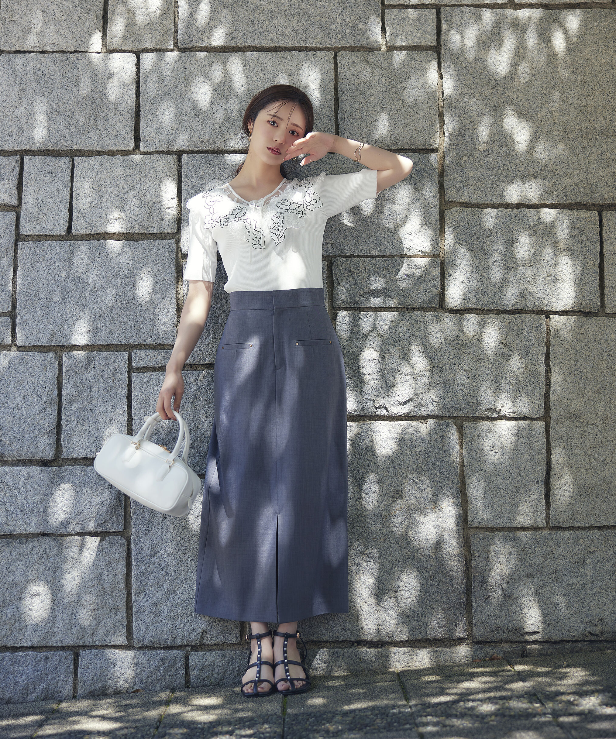 PROPORTION BODY DRESSING「前スリットナロースカート」|スカート|チャコール2