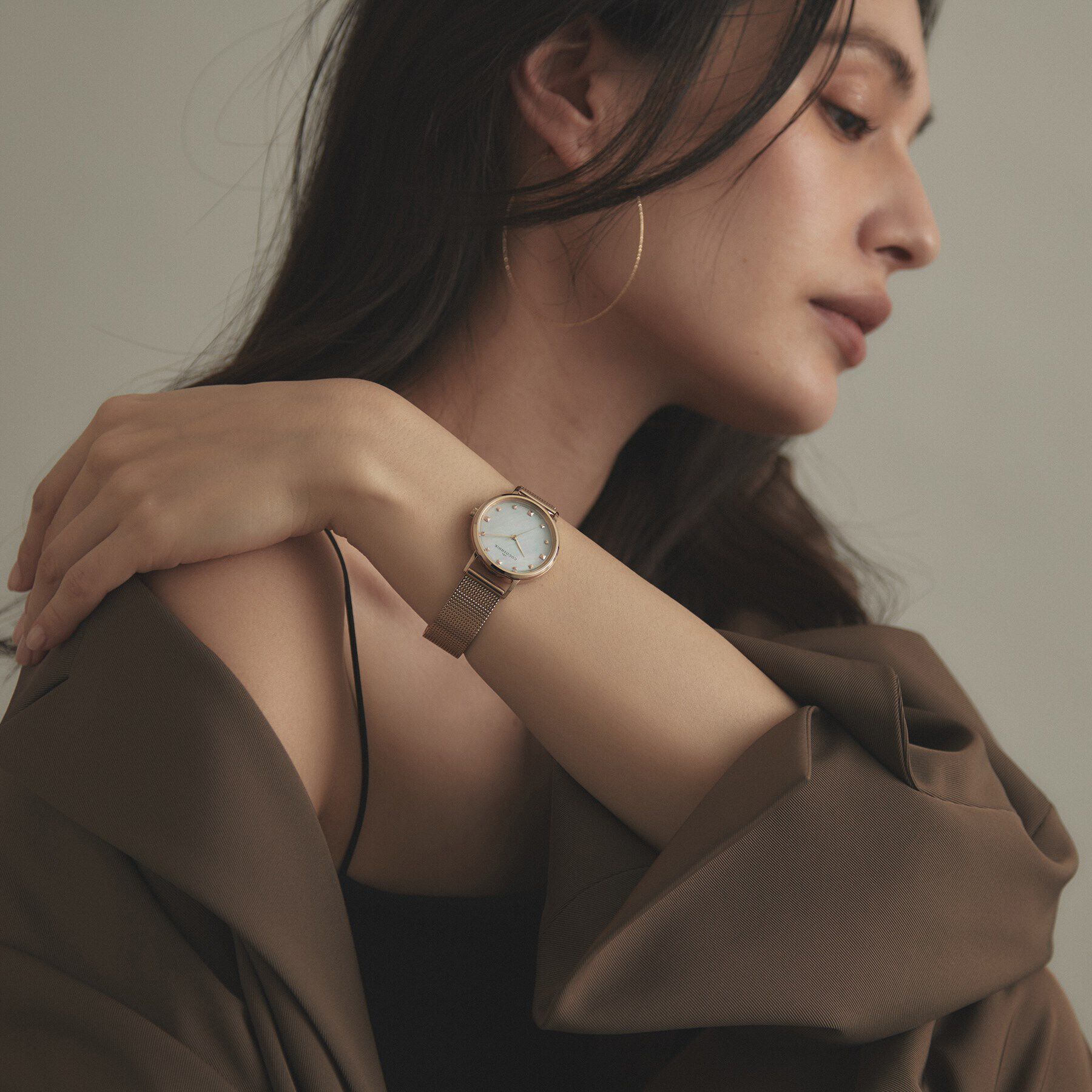 COCOSHNIK「RGラウンドメッシュベルト ウォッチ（白蝶貝）」|腕時計|