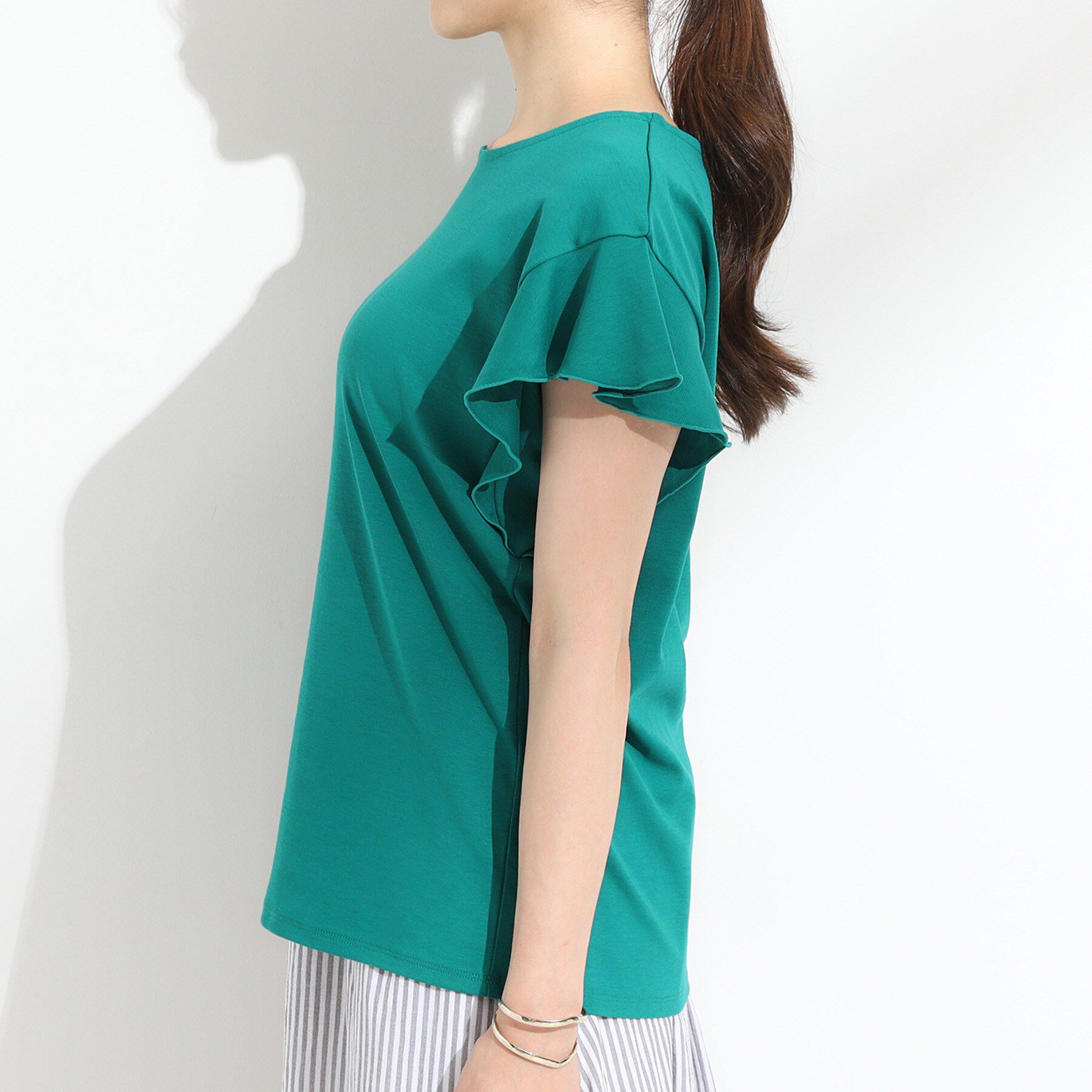 SHOO･LA･RUE「【汗ジミ防止/ひんやり/UV】フリルスリーブTシャツ」|Tシャツ・カットソー|