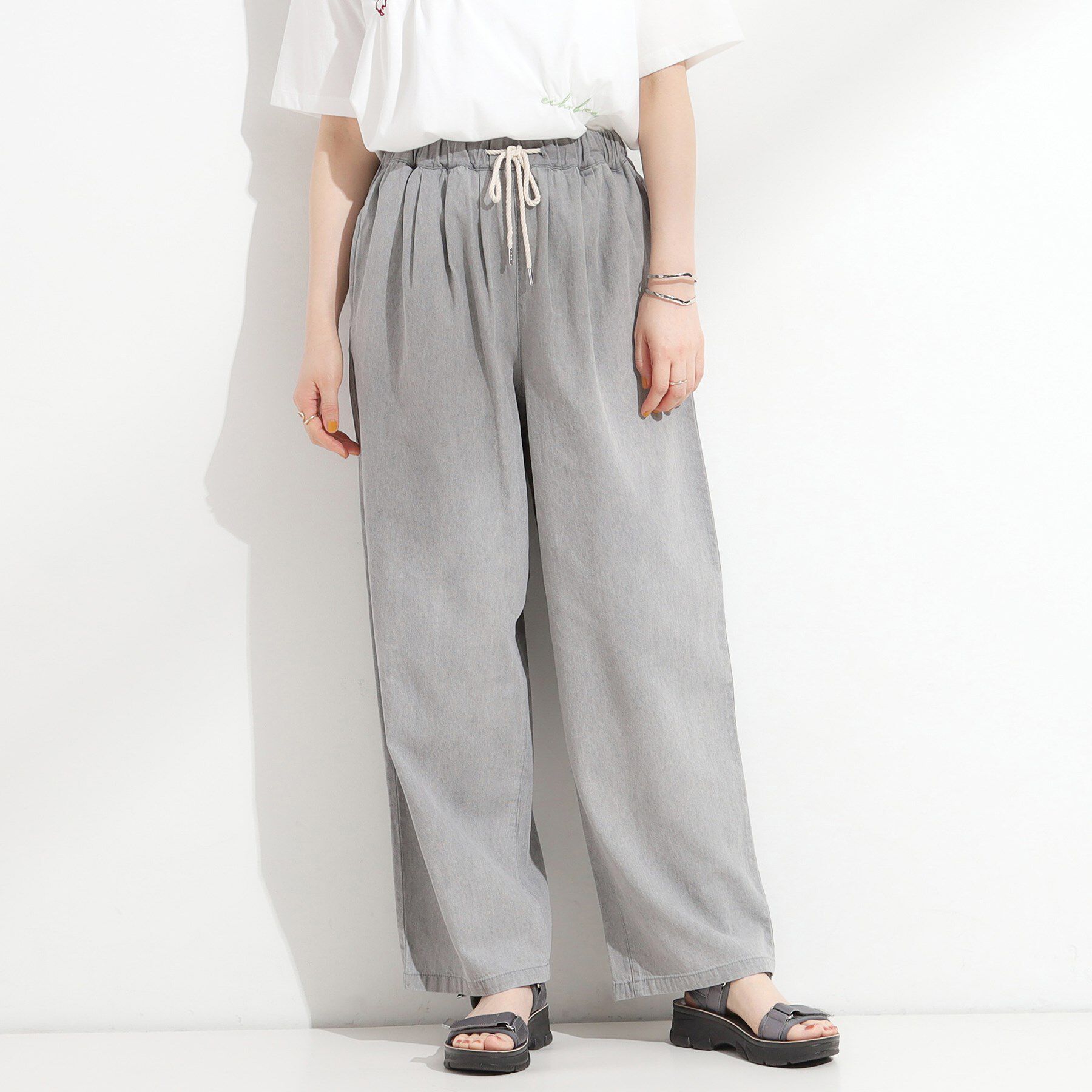 SHOO･LA･RUE「暑い夏も軽やかに デニムイージーワイドパンツ」|その他|グレー(012)
