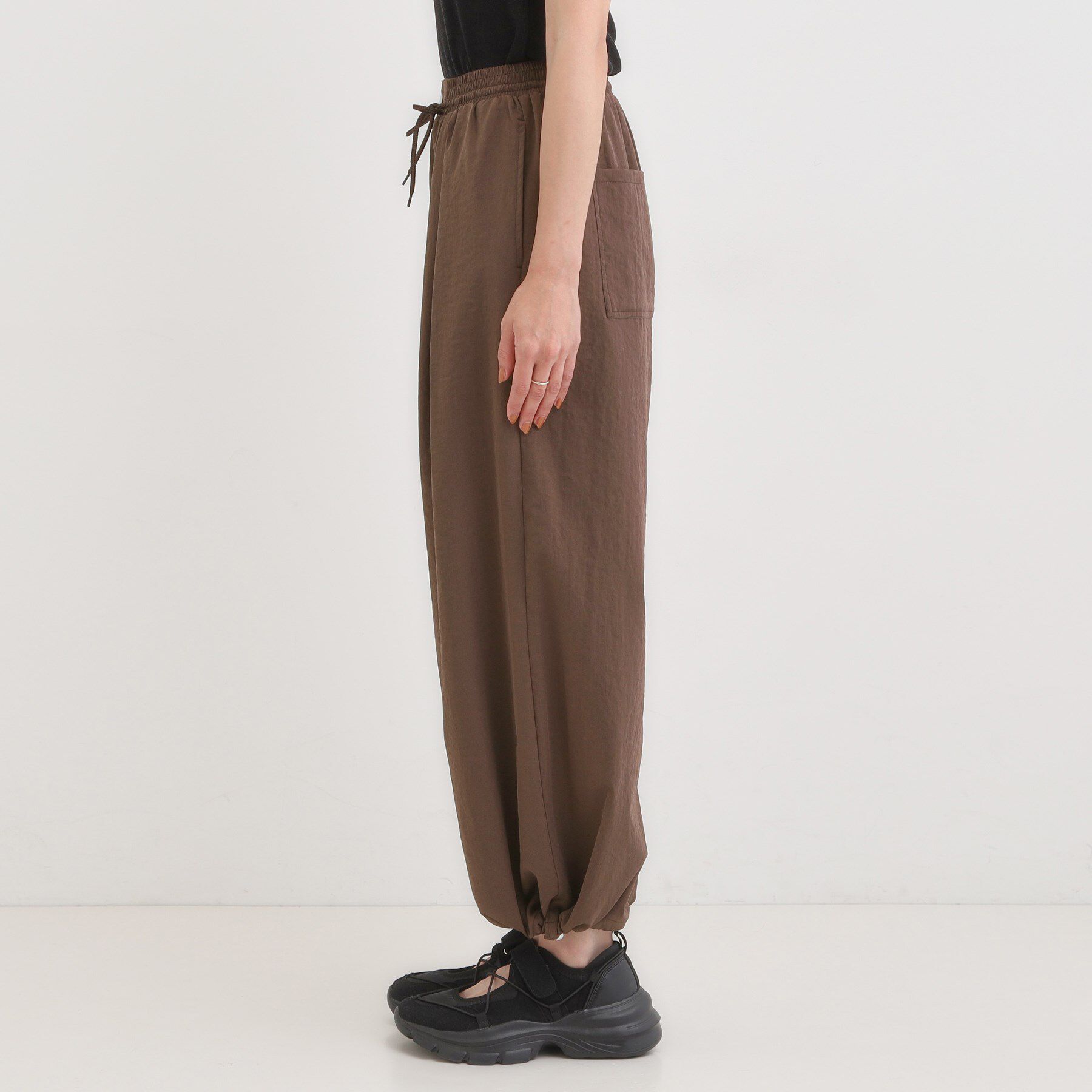 SHOO･LA･RUE「【2WAY/S-LL】シルエット変化を楽しめる ドロスト ワイドカーブパンツ」|その他|