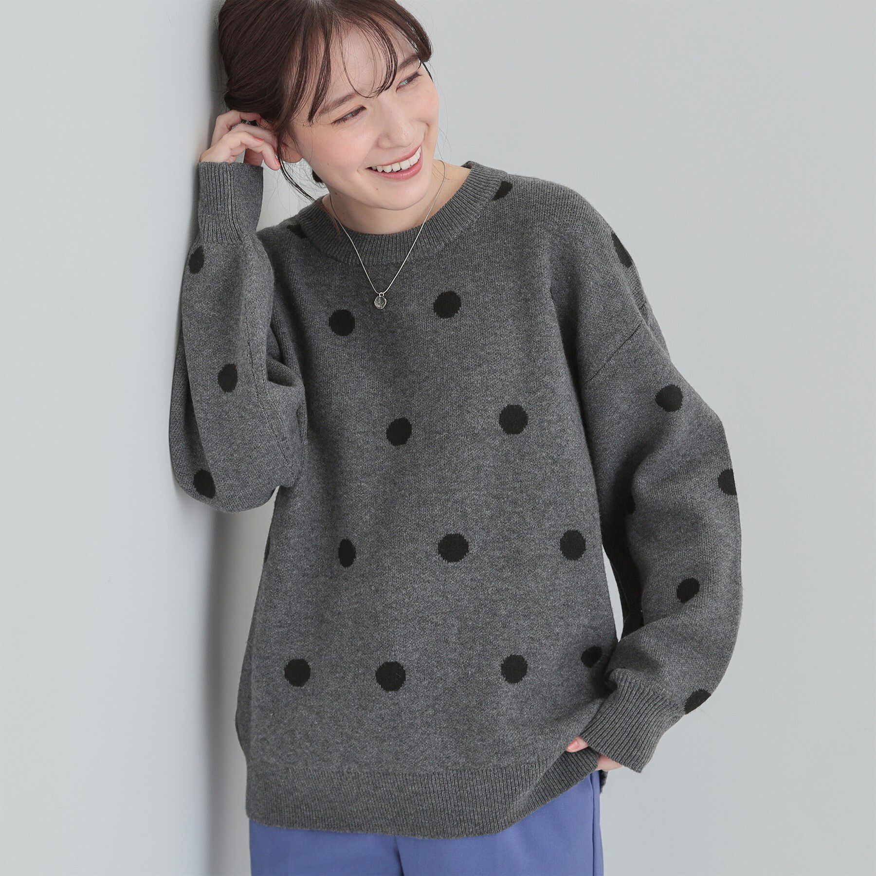 SHOO･LA･RUE「【S-LL/洗濯機可】　体系カバー出来る 大人のドット柄ニット」|ニット・セーター|グレー(012)