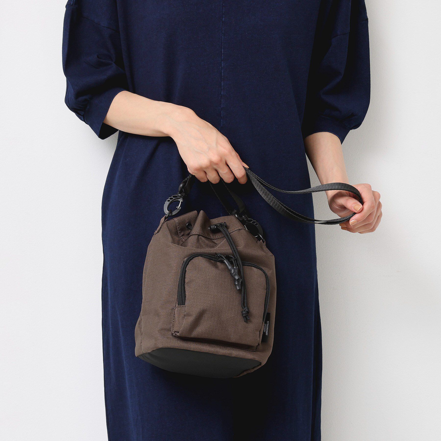 Dessin「【ユニセックス】リップストップ素材巾着型バッグ」|ショルダー・メッセンジャー|