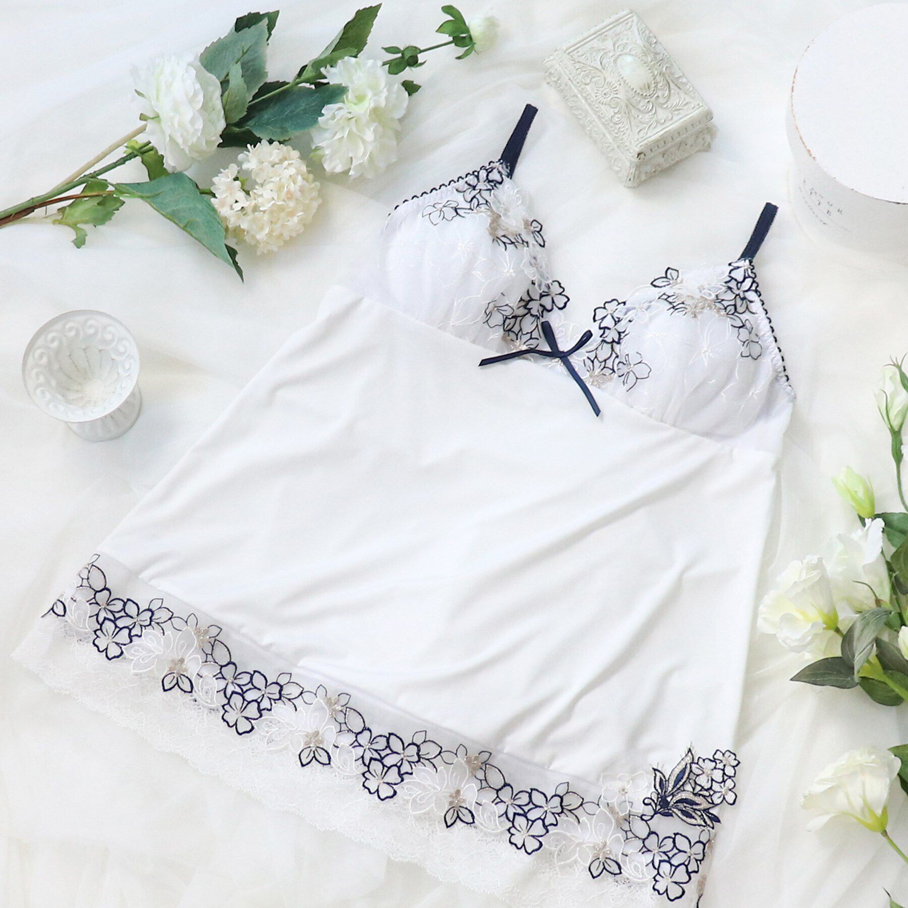 Risa Magli「ナタリア カップ付きキャミソール」|インナー|ネイビー(094)