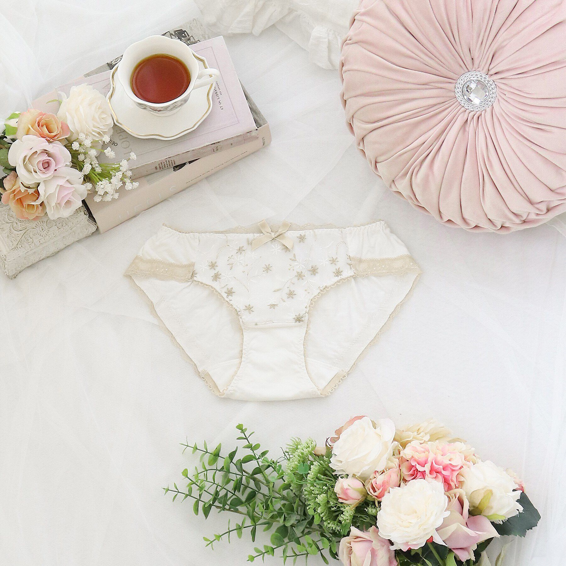 Risa Magli「リュシル サニタリーショーツ」|インナー|ホワイト(001)