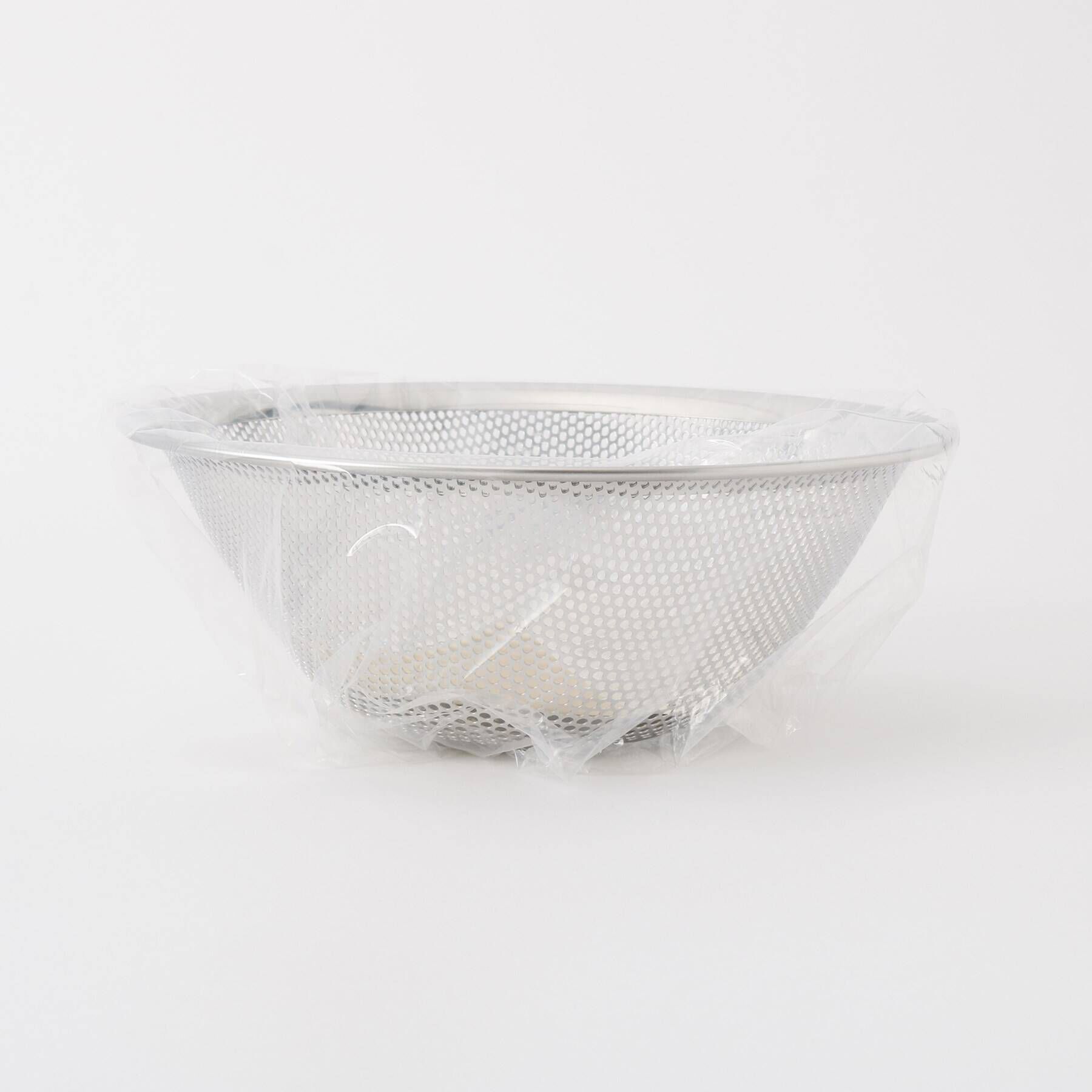 212 KITCHEN STORE「柳宗理 ステンレス パンチングストレナー 19cm」|食器・キッチングッズ|