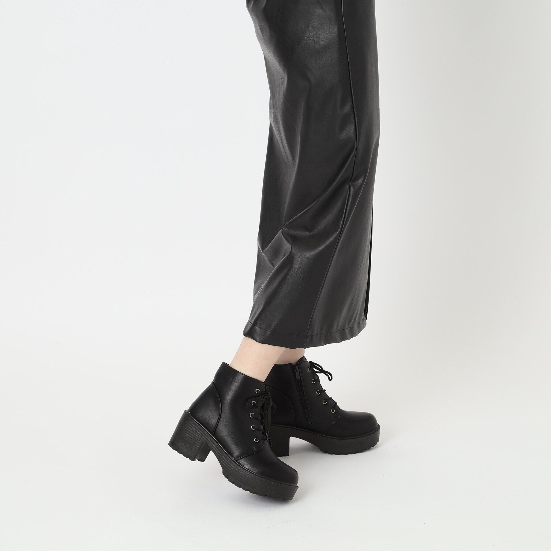 csT&P「軽量厚底レースアップ」|ショートブーツ|