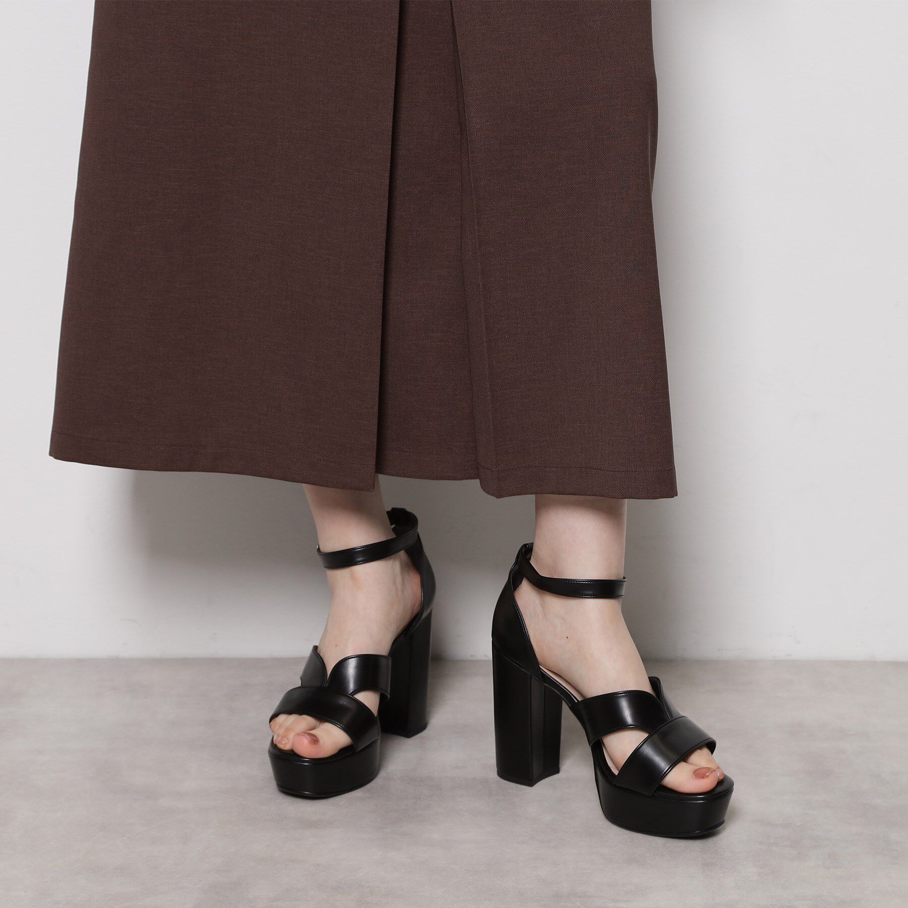 ESPERANZA「ネックベルトチャンキーヒールサンダル」|サンダル|