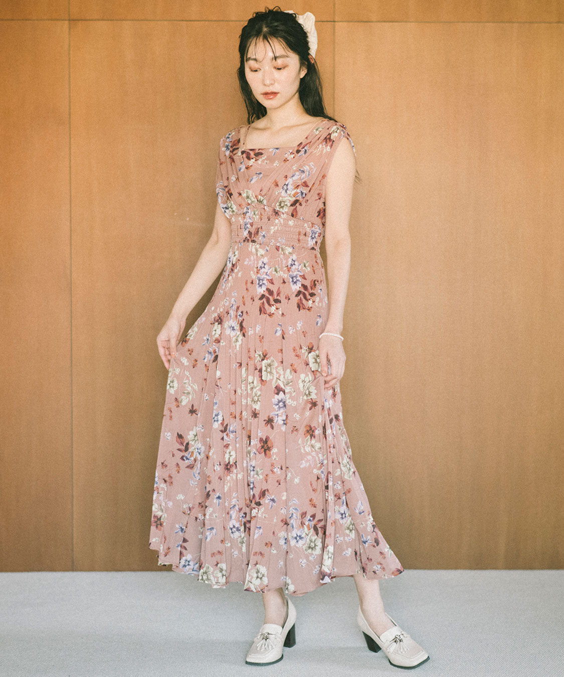 ショルダーギャザーフラワープリントワンピース（COCO DEAL）｜ルミネ