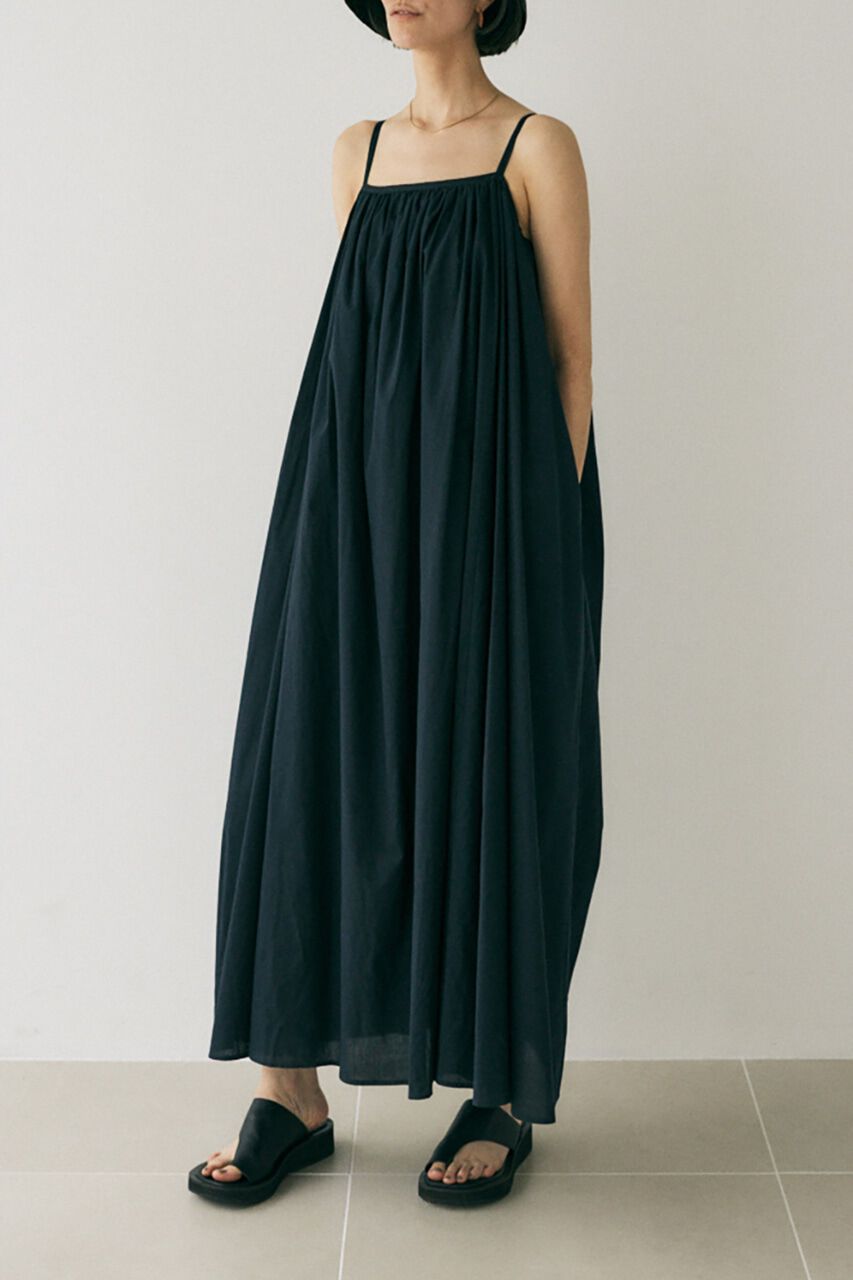 MOUSSY「ｵｰｶﾞﾆｯｸｺｯﾄﾝ使用 たっぷりのｷﾞｬｻﾞｰを用いたﾍﾞｱﾀｲ」|ワンピース|