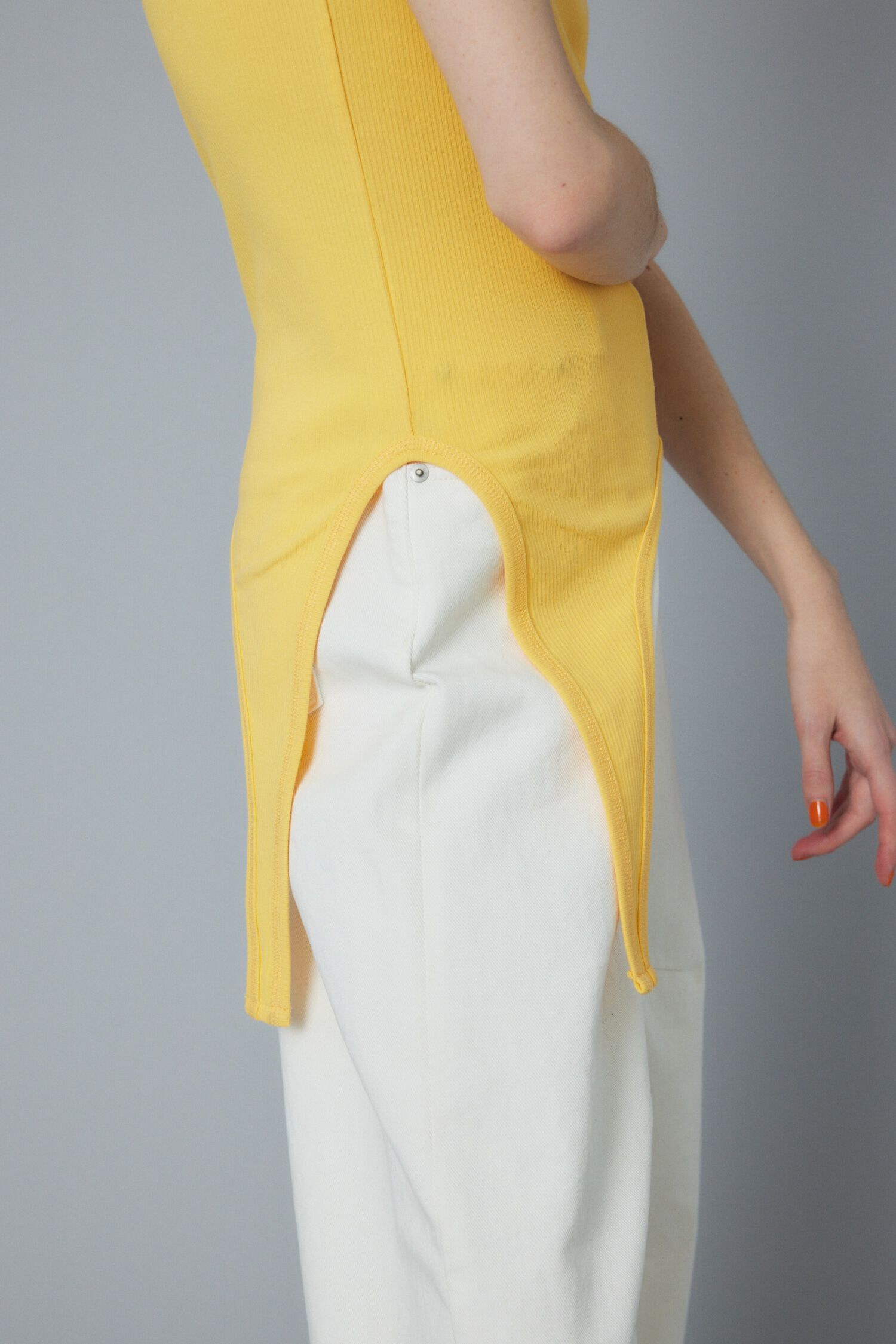 HeRIN.CYE「Sheer asymmetry tank」|タンクトップ|