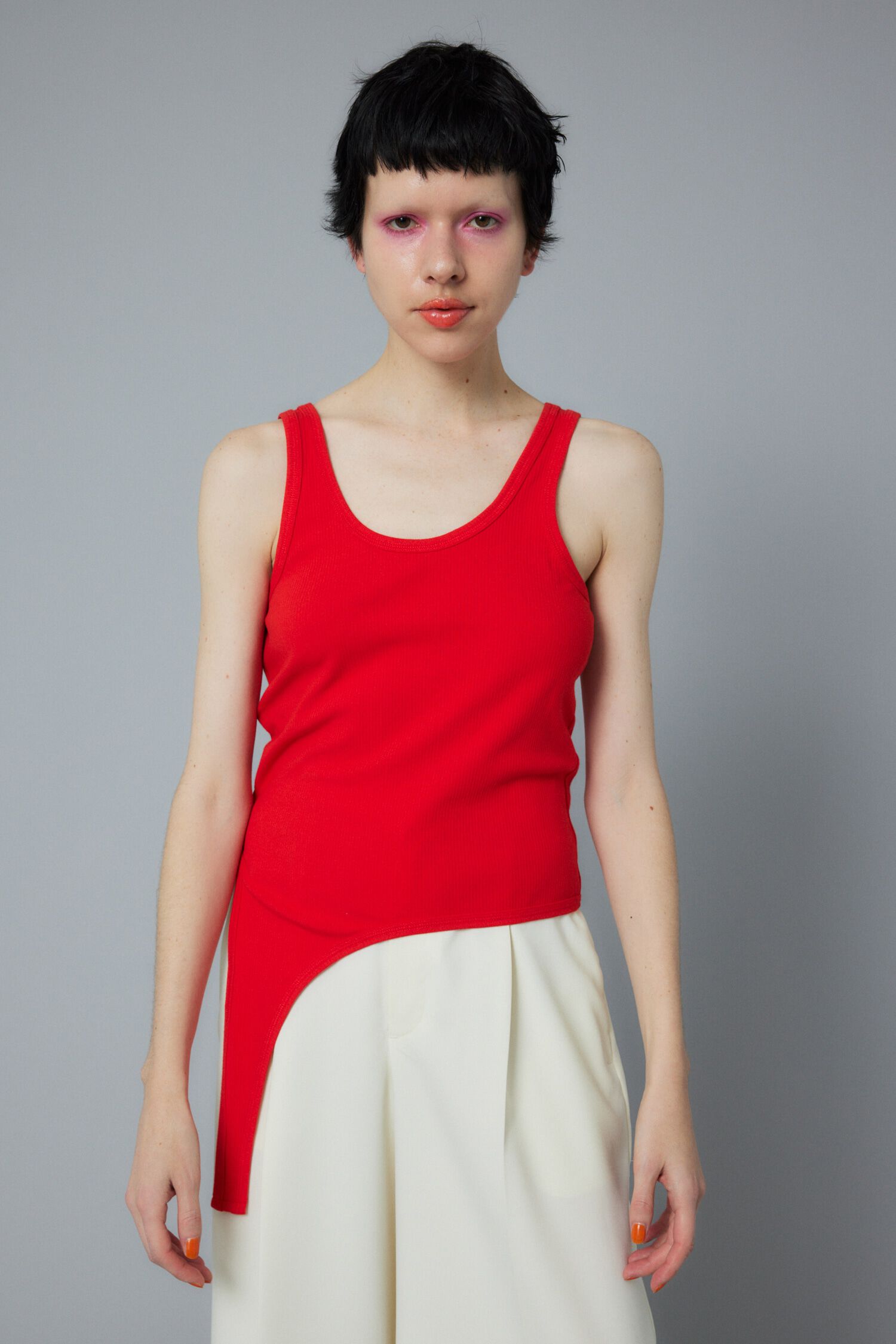 HeRIN.CYE「Sheer asymmetry tank」|タンクトップ|RED
