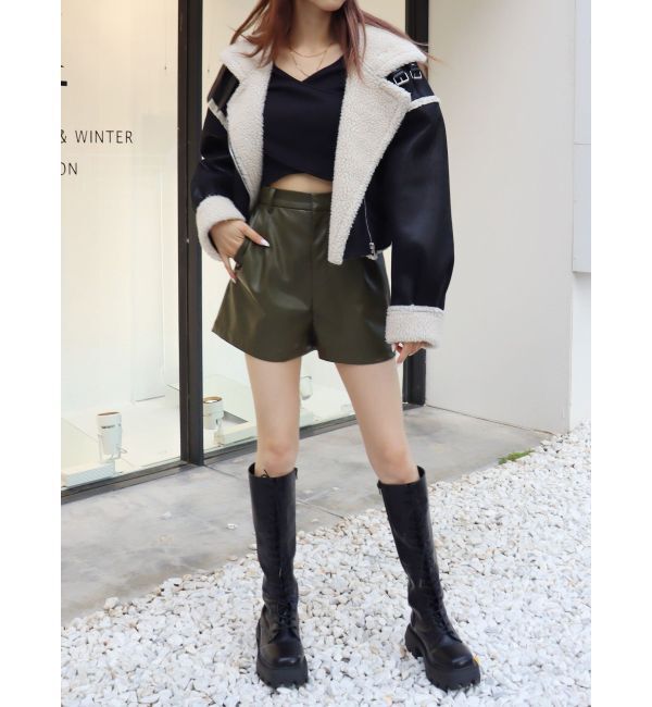 EVRIS「フェイクレザーハイウエストショートパンツ」|その他|