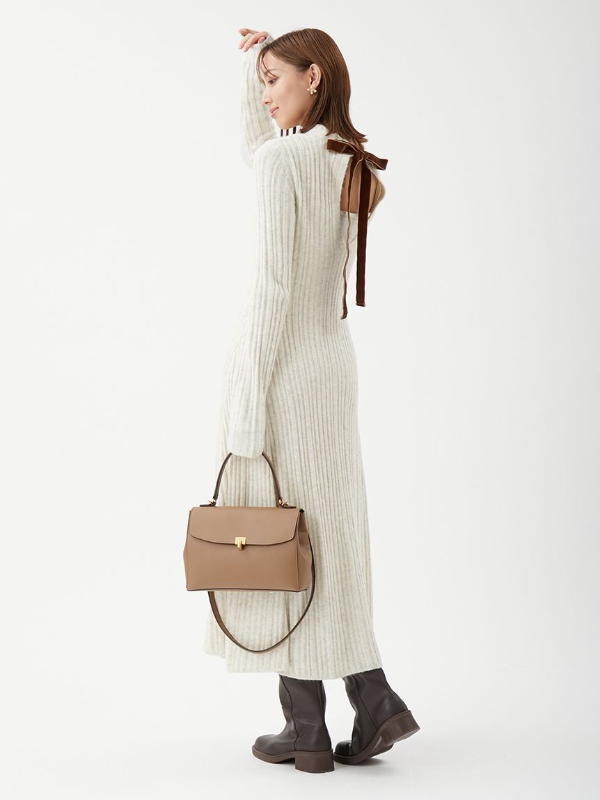 Mila Owen「メタルモチーフスクエアバッグ」|ショルダー・メッセンジャー|