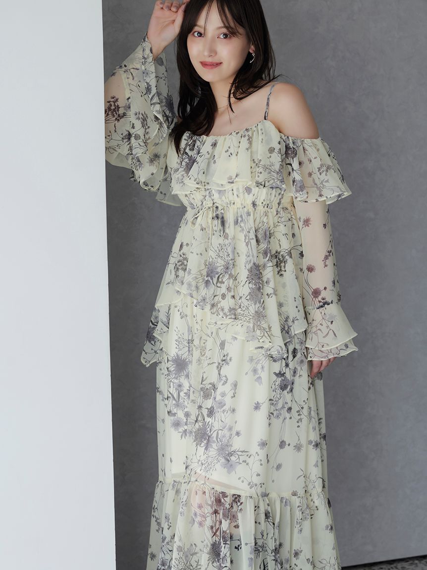 SNIDEL「オフショルフリルワンピース」|ワンピース|