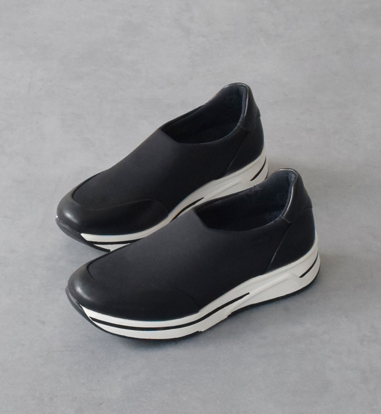 IMPORT SELECT「【bussola】全天候型ストレッチスリッポンスニーカー」|スニーカー|