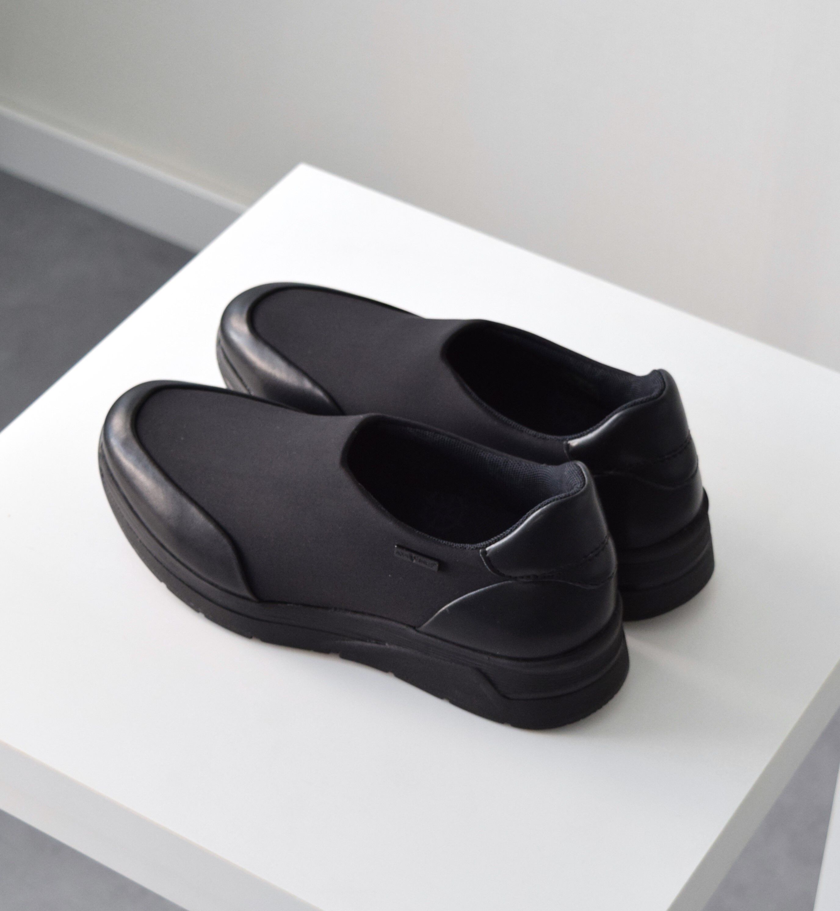 IMPORT SELECT「【bussola】全天候型ストレッチスリッポンスニーカー」|スニーカー|