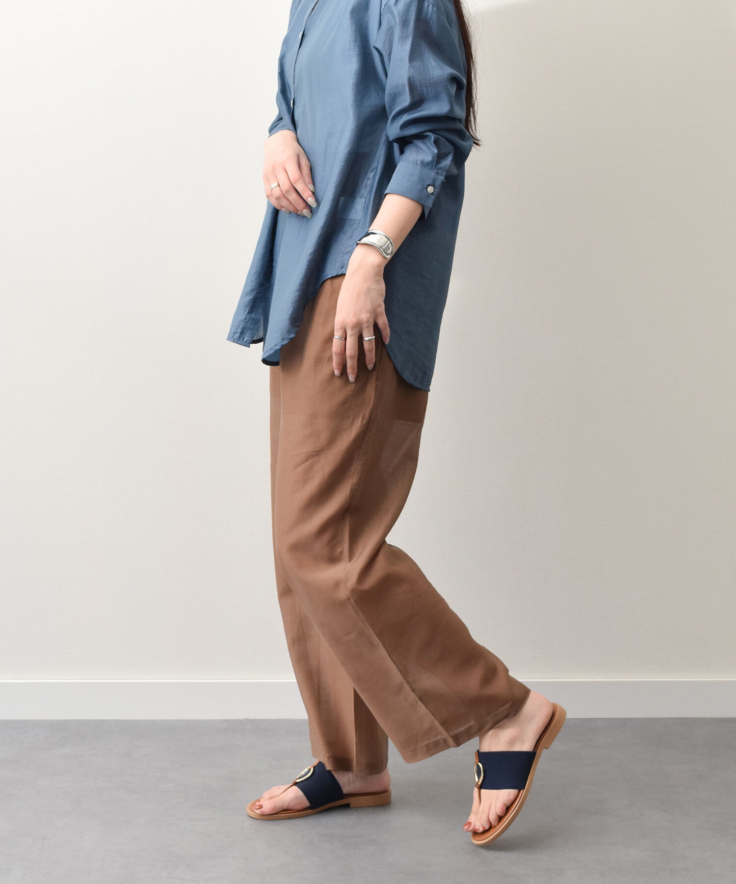 IMPORT SELECT「【ITALIAN SHOEMAKERS】メタルモチーフトングサンダル(952323)」|サンダル|