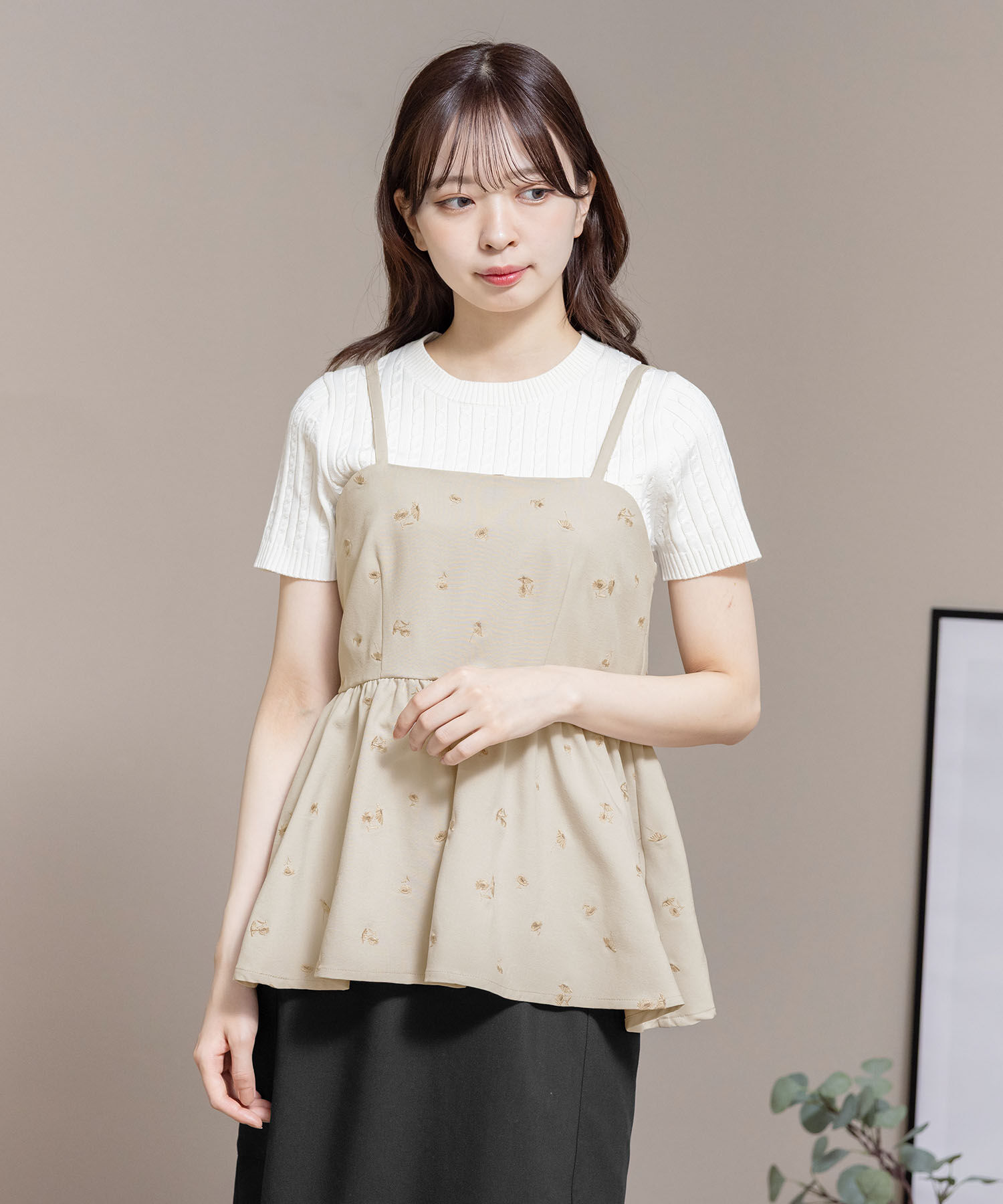 MARY QUANT「総柄リアルデイジー刺繍 ビスチェ」|シャツ・ブラウス|ベージュ