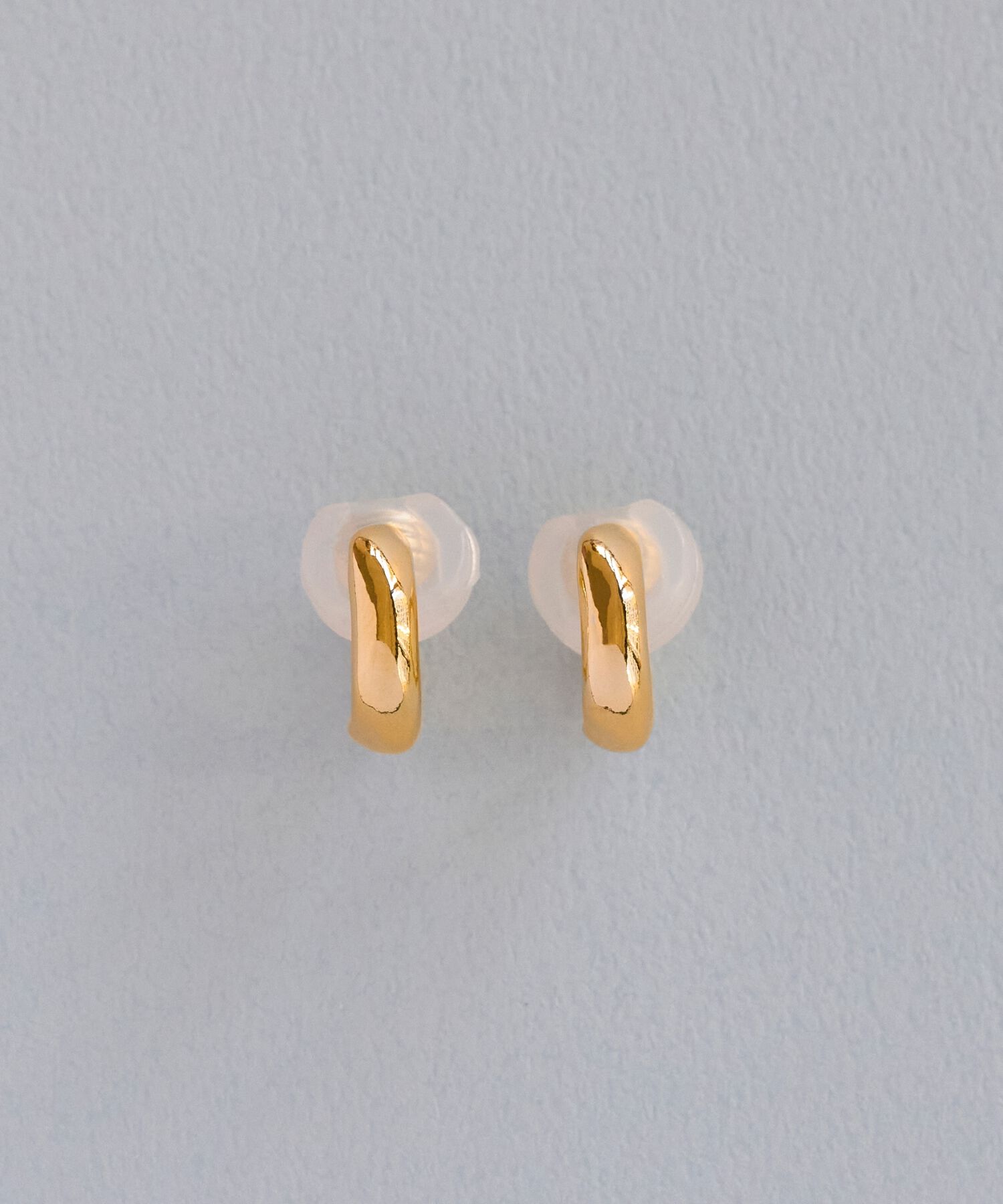 Phoebe「ニュアンスメタルフープイヤリング」|イヤリング|