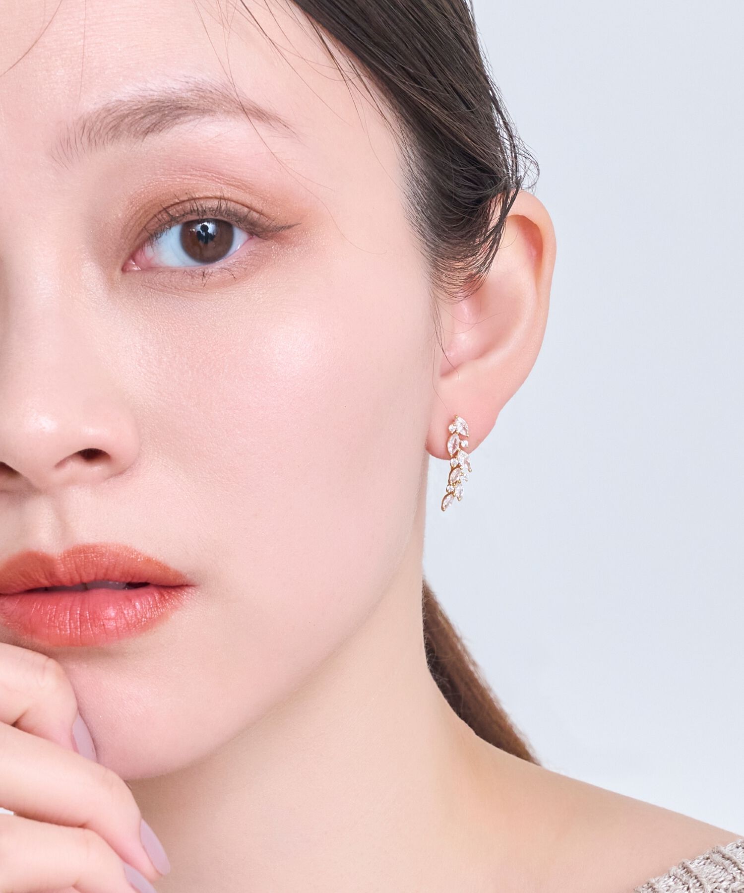 Phoebe「リーフグレースビジューピアス&イヤリング　ゴールド」|ピアス|