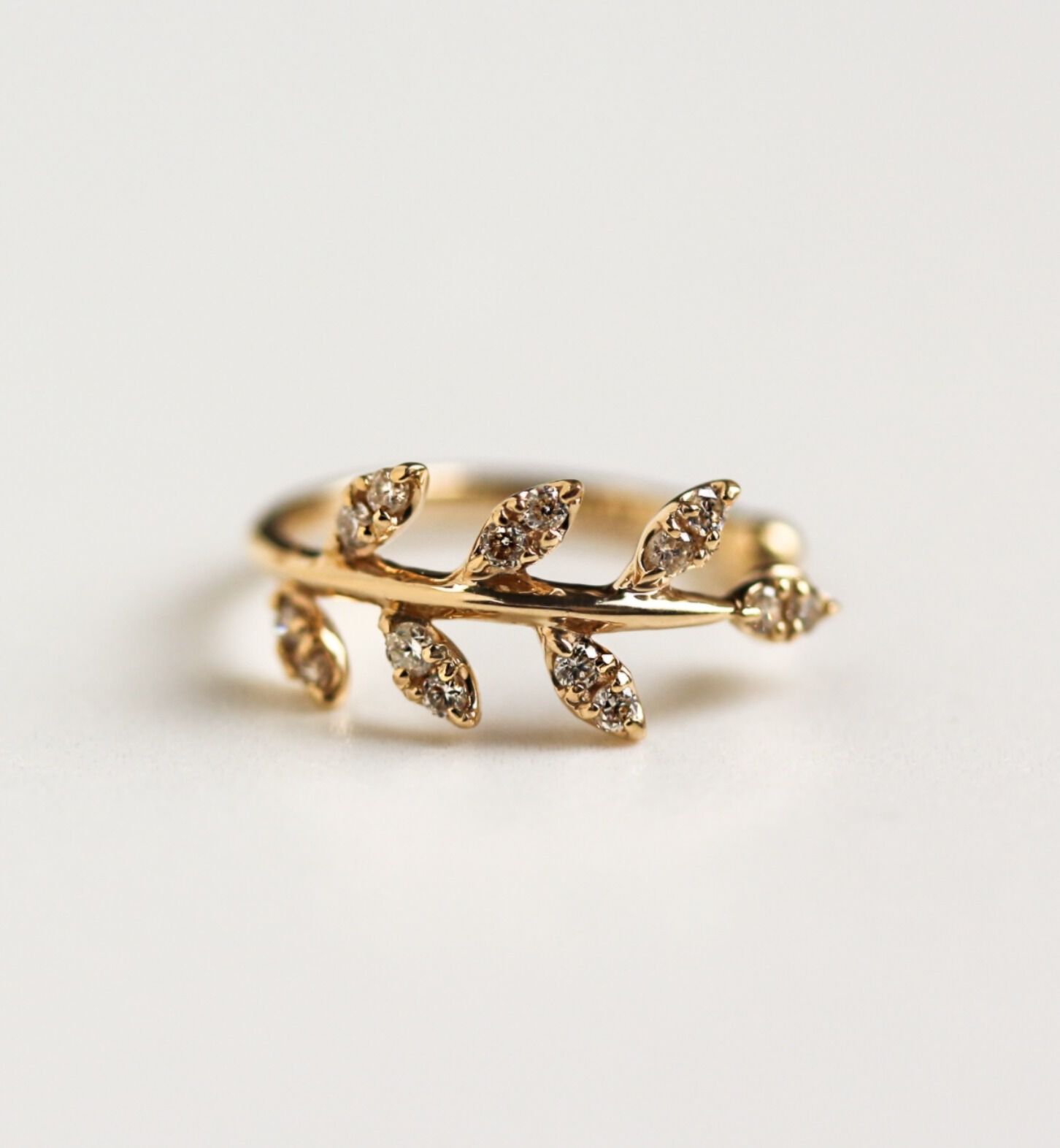  「ダイヤモンド サピン イヤーカフ  | K10YG 【片耳用】」|イヤーカフ|