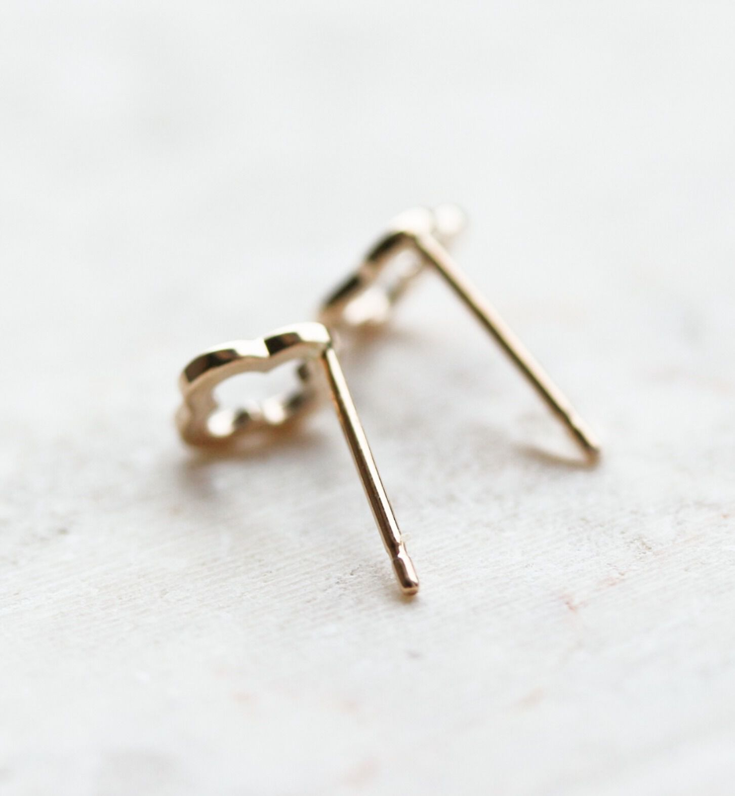  「ゴールド クローバー ピアス | K10YG」|ピアス|