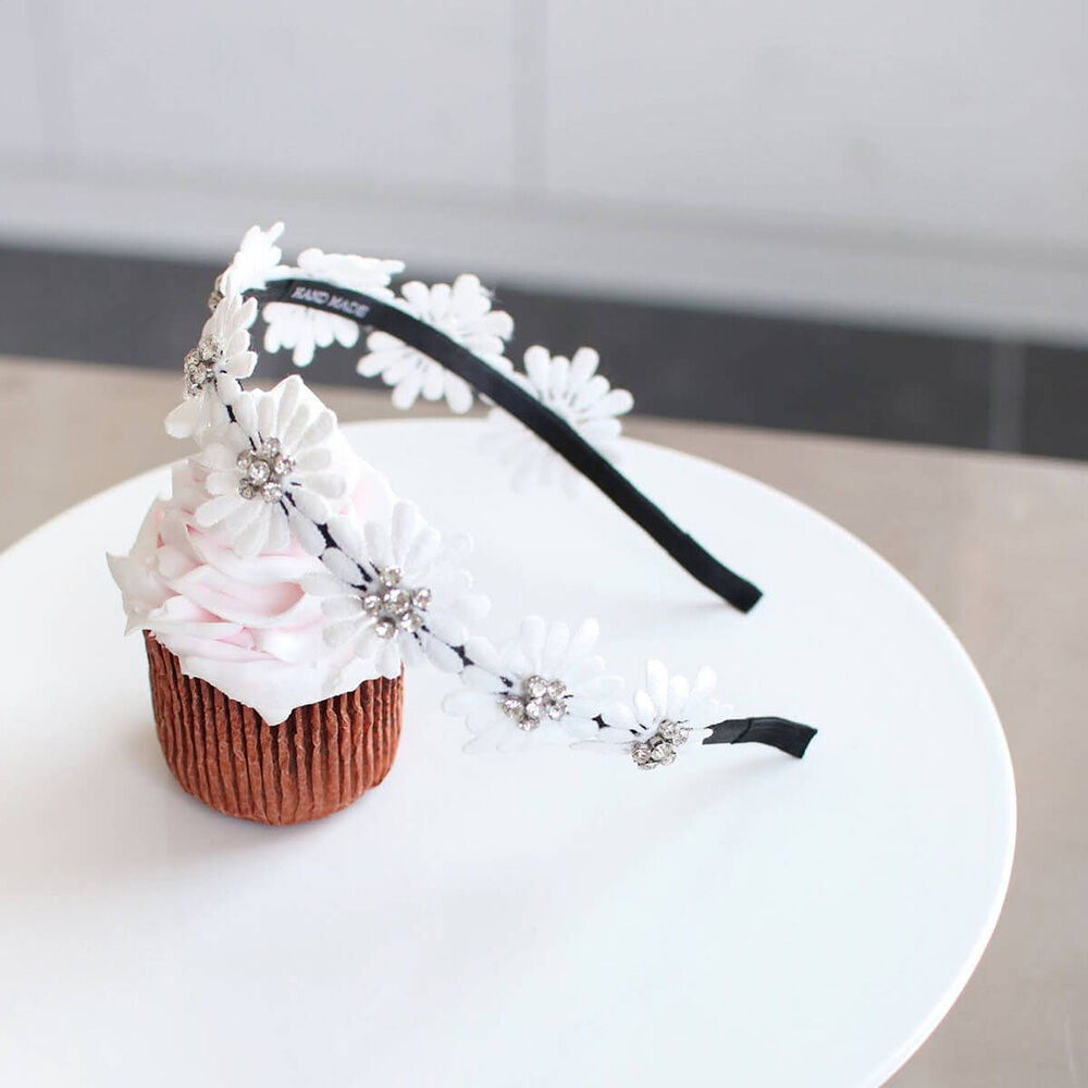 BACKYARD FAMILY「カチューシャ 花 キッズ キラキラ 通販 ヘッドドレス 女の子 子供 子ども こども セレモニー」|その他|ホワイト1