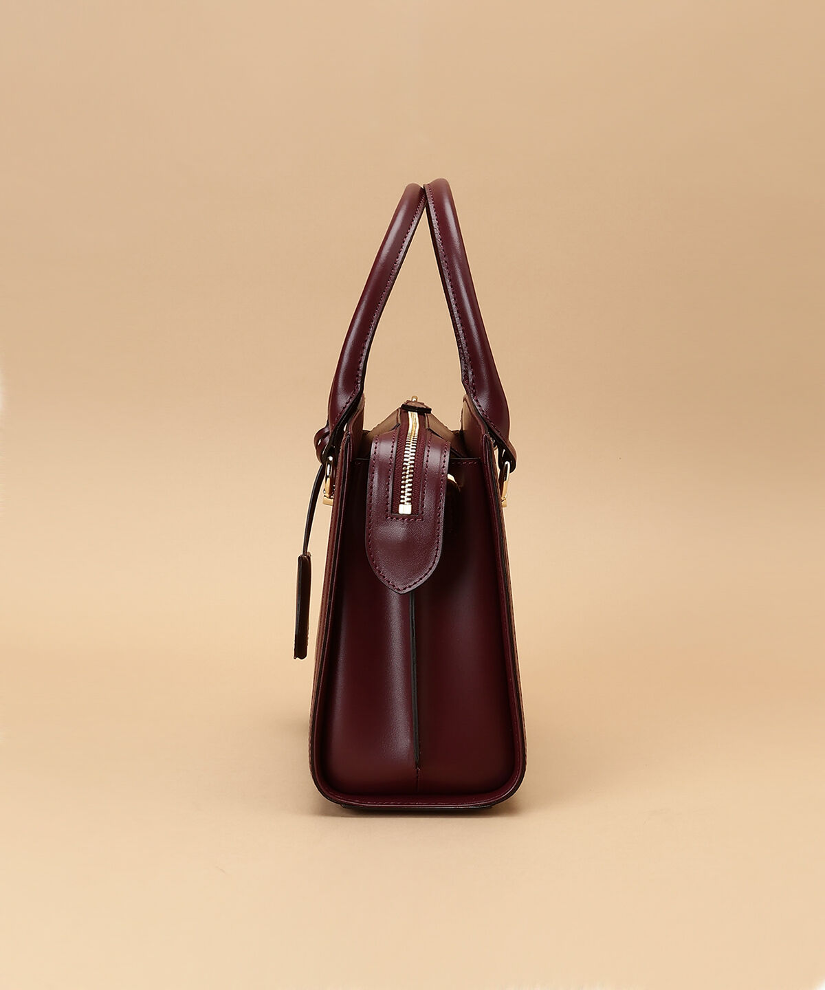 Samantha Thavasa「サークル金具デザイン レザースクエアバッグ 大サイズ」|ハンドバッグ|