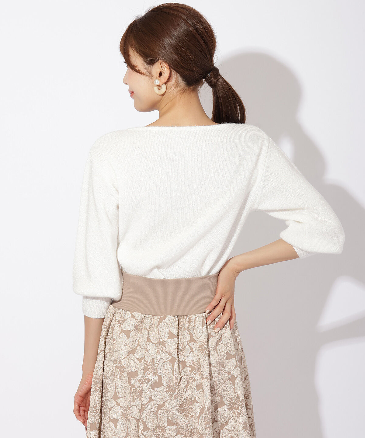 アンドクチュール「フィルムヤーンボートネックプルオーバー」|ニット・セーター|