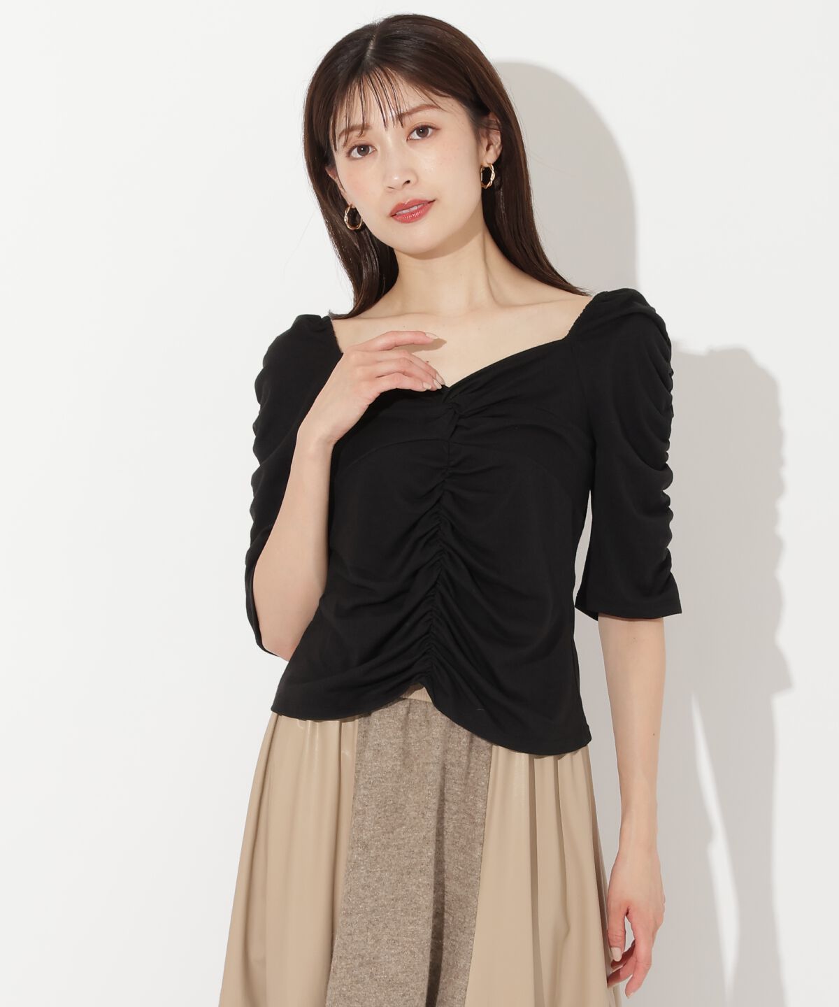 アンドクチュール「フロントクロスギャザーTシャツ」|Tシャツ・カットソー|