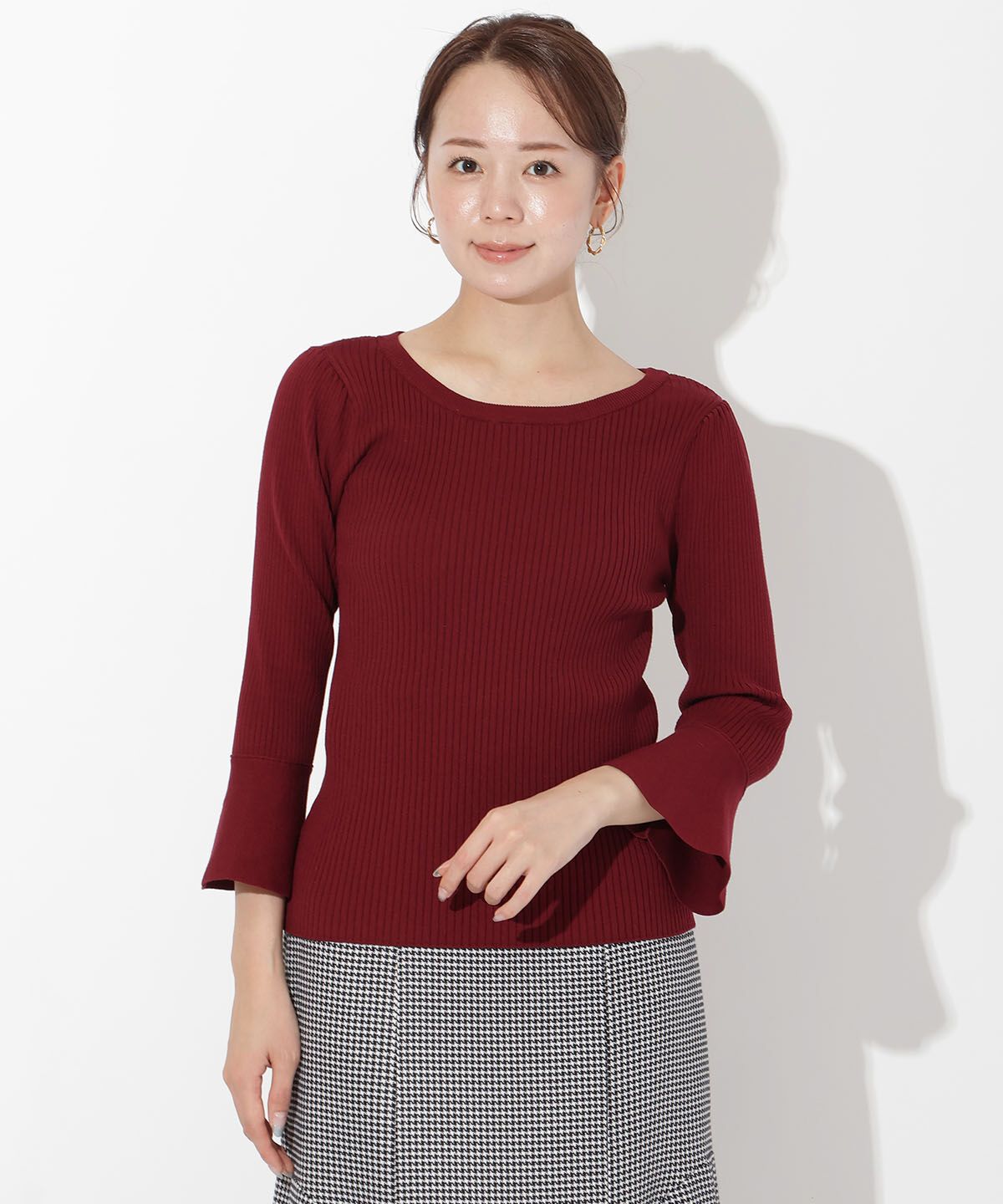 アンドクチュール「袖フレアクルーネックリブプルオーバー」|ニット・セーター|