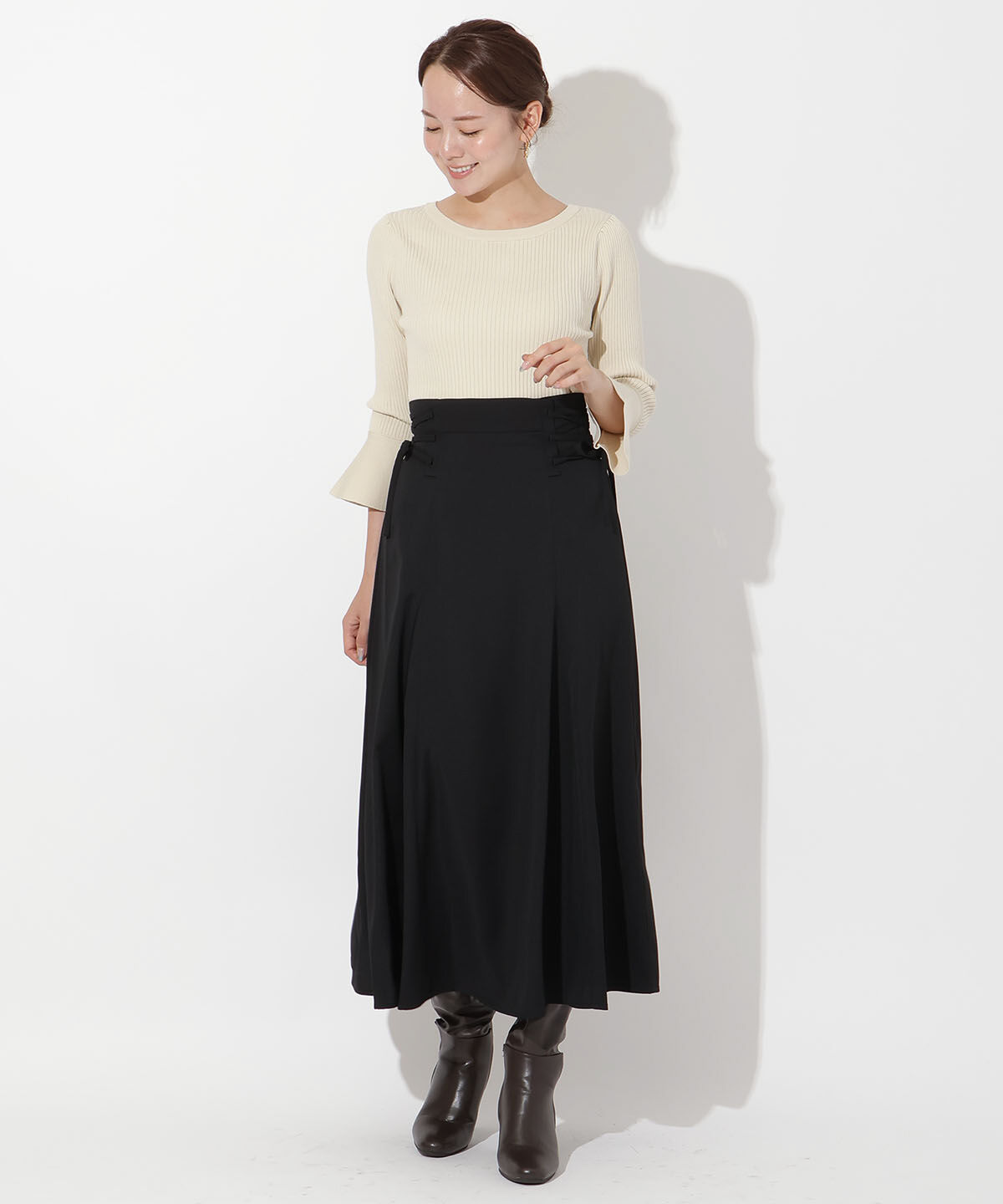 アンドクチュール「袖フレアクルーネックリブプルオーバー」|ニット・セーター|