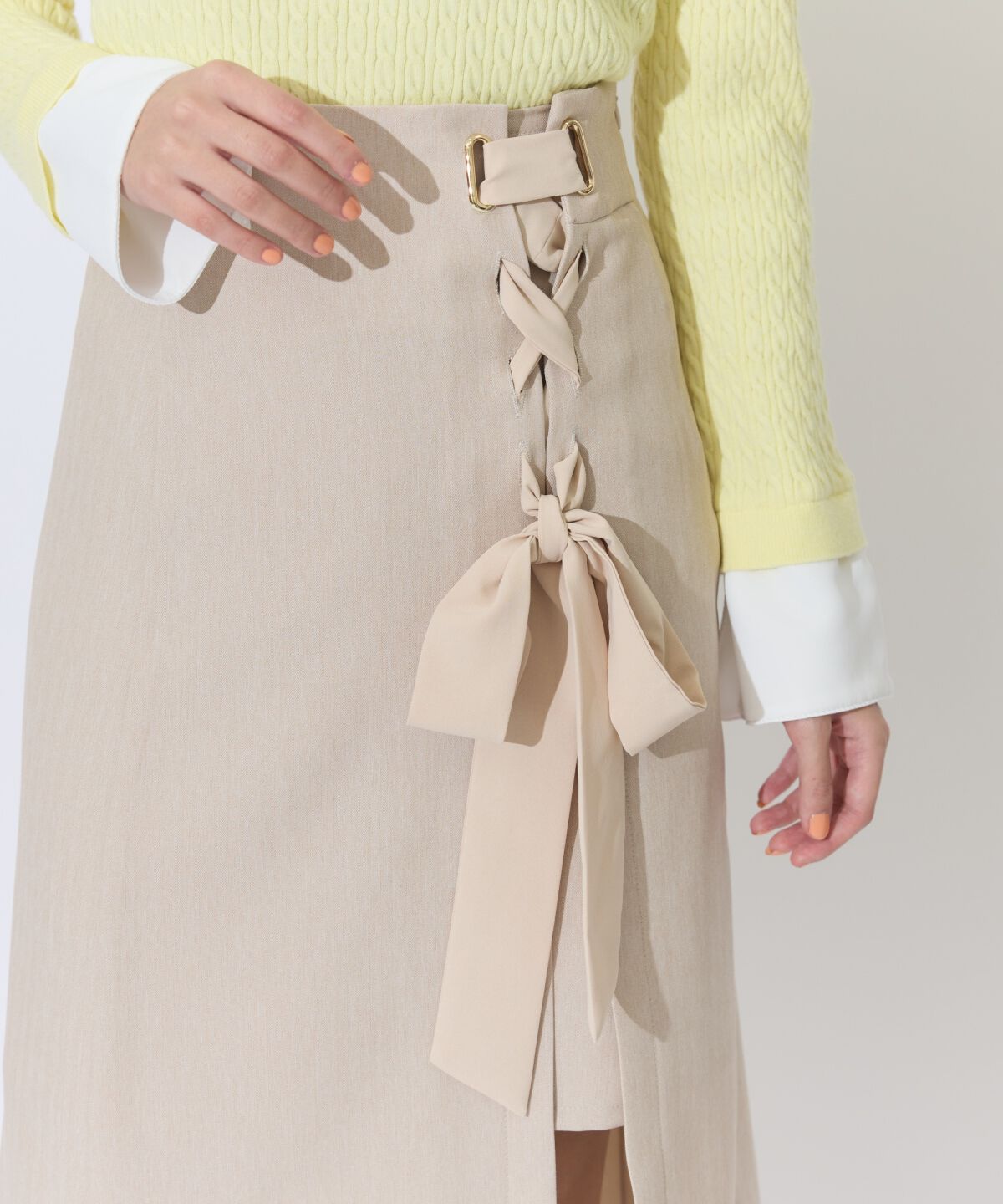 アンドクチュール「サイドレースアップリボンスリットスカート」|タイト|