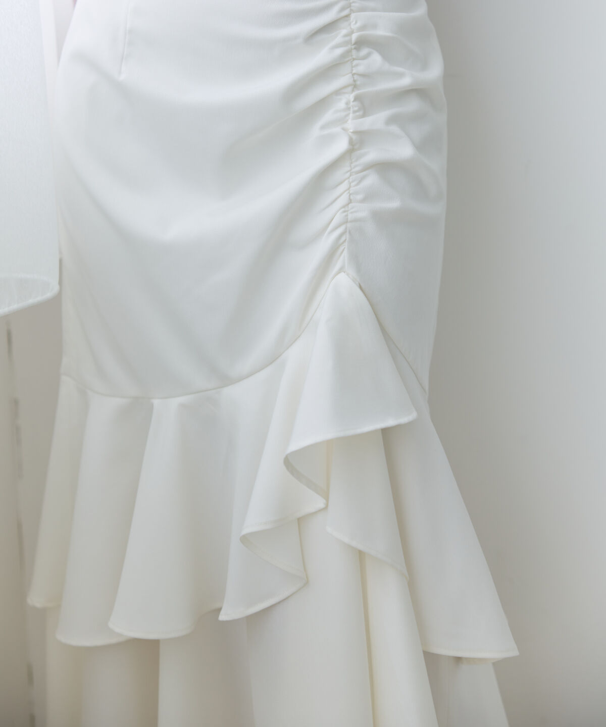 アンドクチュール「アシメギャザーフリルマーメイドスカート」|タイト|