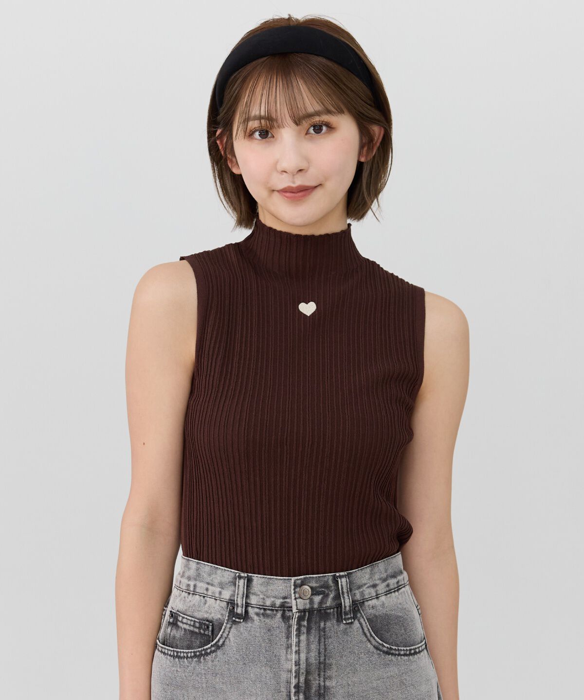 REDYAZEL「ハート刺繍ノースリーブリブニット」|ニット・セーター|