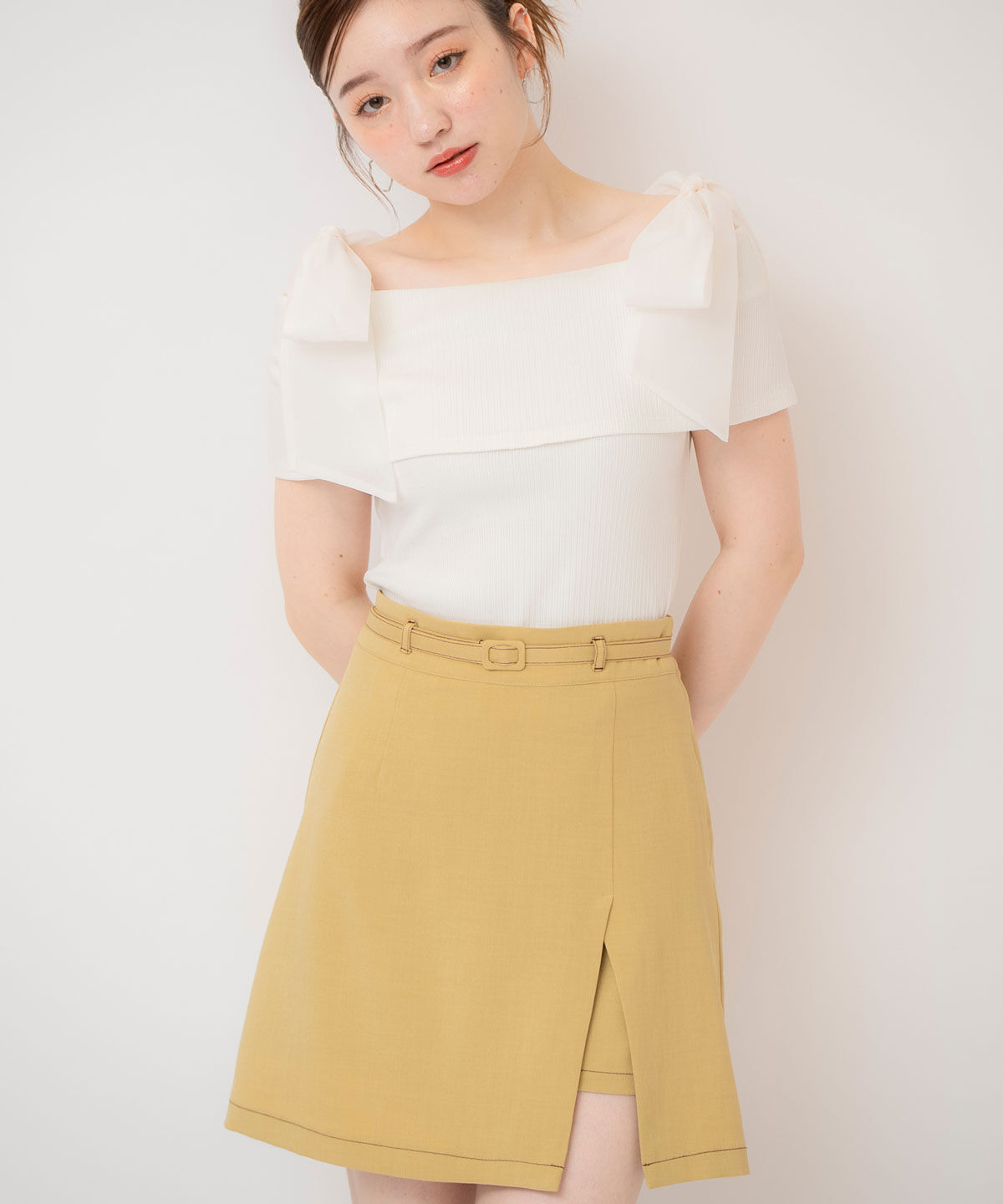 REDYAZEL「コントラストステッチミニスカート」|台形|