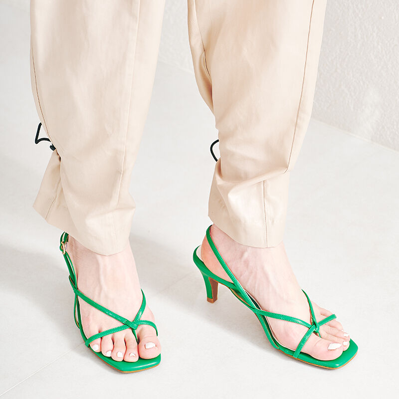 ORiental TRaffic「【定番】スクエアトゥトングヒールサンダル/21239 サンダル 人気 トレンド ヒール6.8cm」|サンダル|