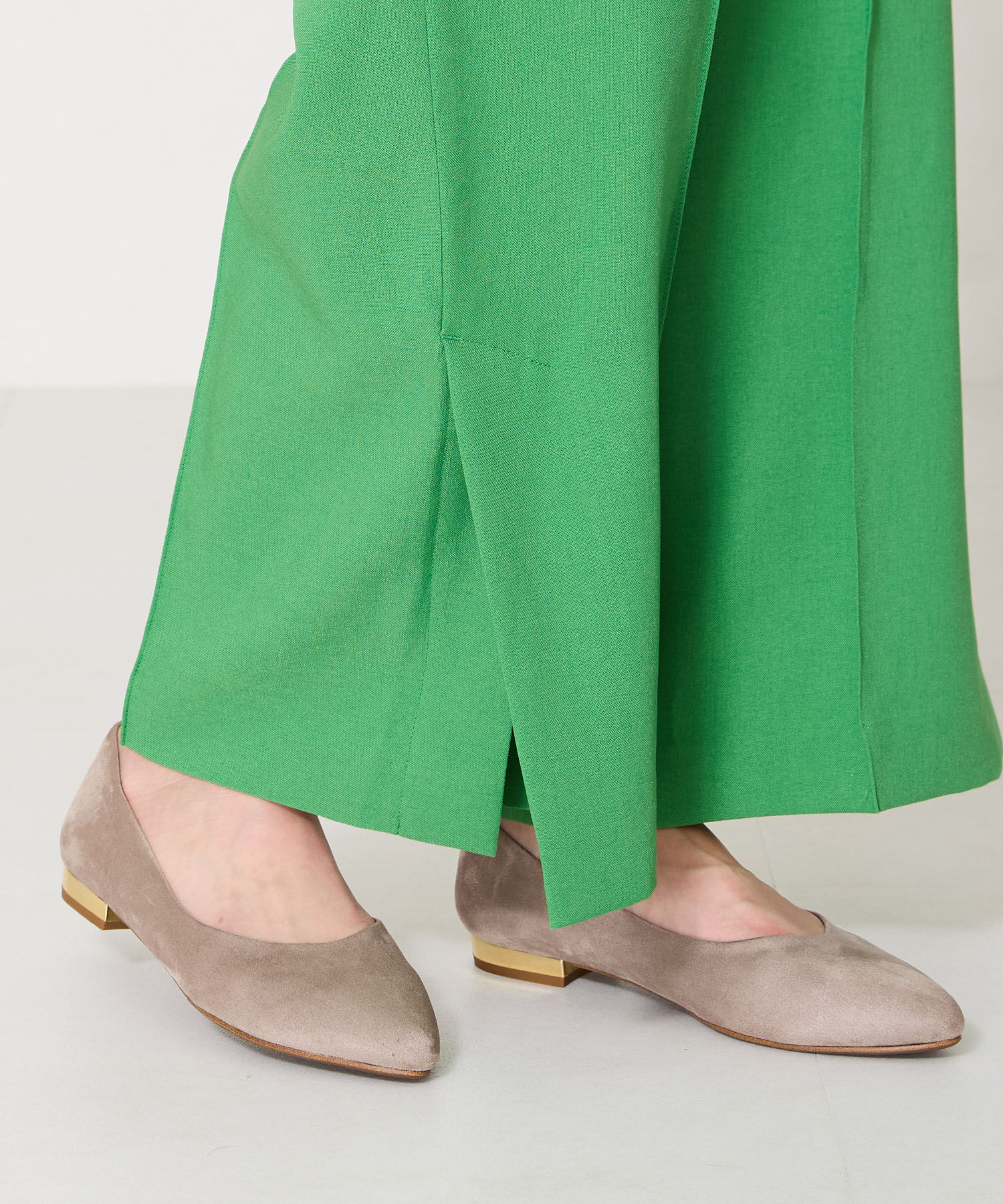 ORiental TRaffic「【WEB限定 / 累計15万足突破】ポインテッドトゥ フラット パンプス /R-4007 通勤靴 厚手クッション」|パンプス|