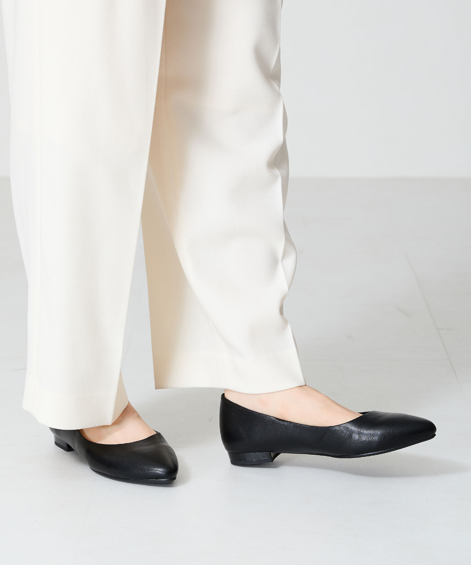 ORiental TRaffic「【WEB限定 / 累計15万足突破】ポインテッドトゥ フラット パンプス /R-4007 通勤靴 厚手クッション」|パンプス|