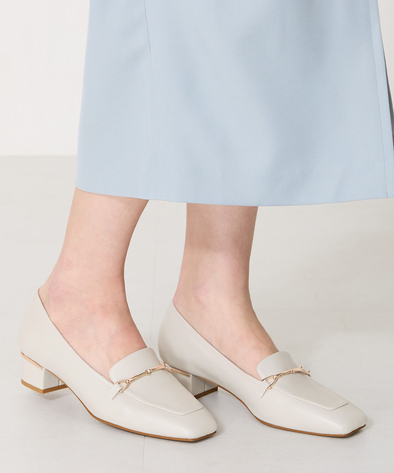 WA Oriental TRaffic「●人気シリーズ●メタリックラインビットヒールローファー/52101 ローファー」|パンプス|