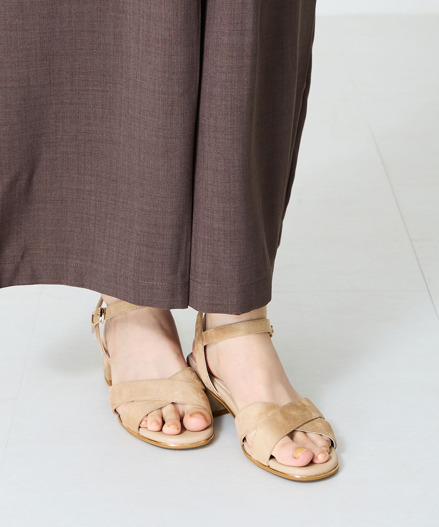 ORiental TRaffic「【WEB限定】●2025春夏新作●クロスストラップメタリックラインサンダル/55201 サンダル トレンド 人気」|サンダル|