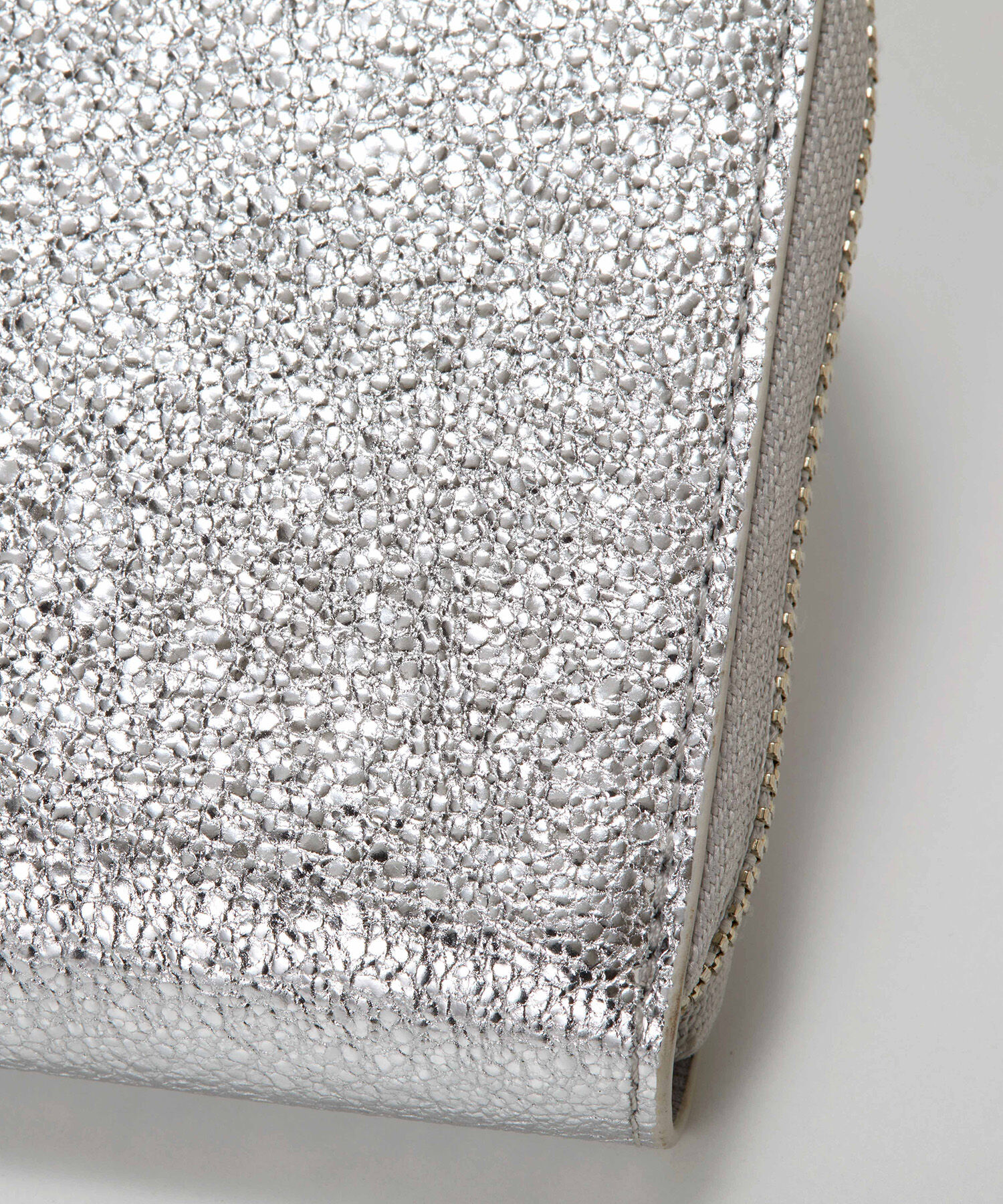 TOPKAPI BREATH「【TREASURE TOPKAPI】ウォッシュド レザー メタリック ラウンドファスナー 長財布」|財布|