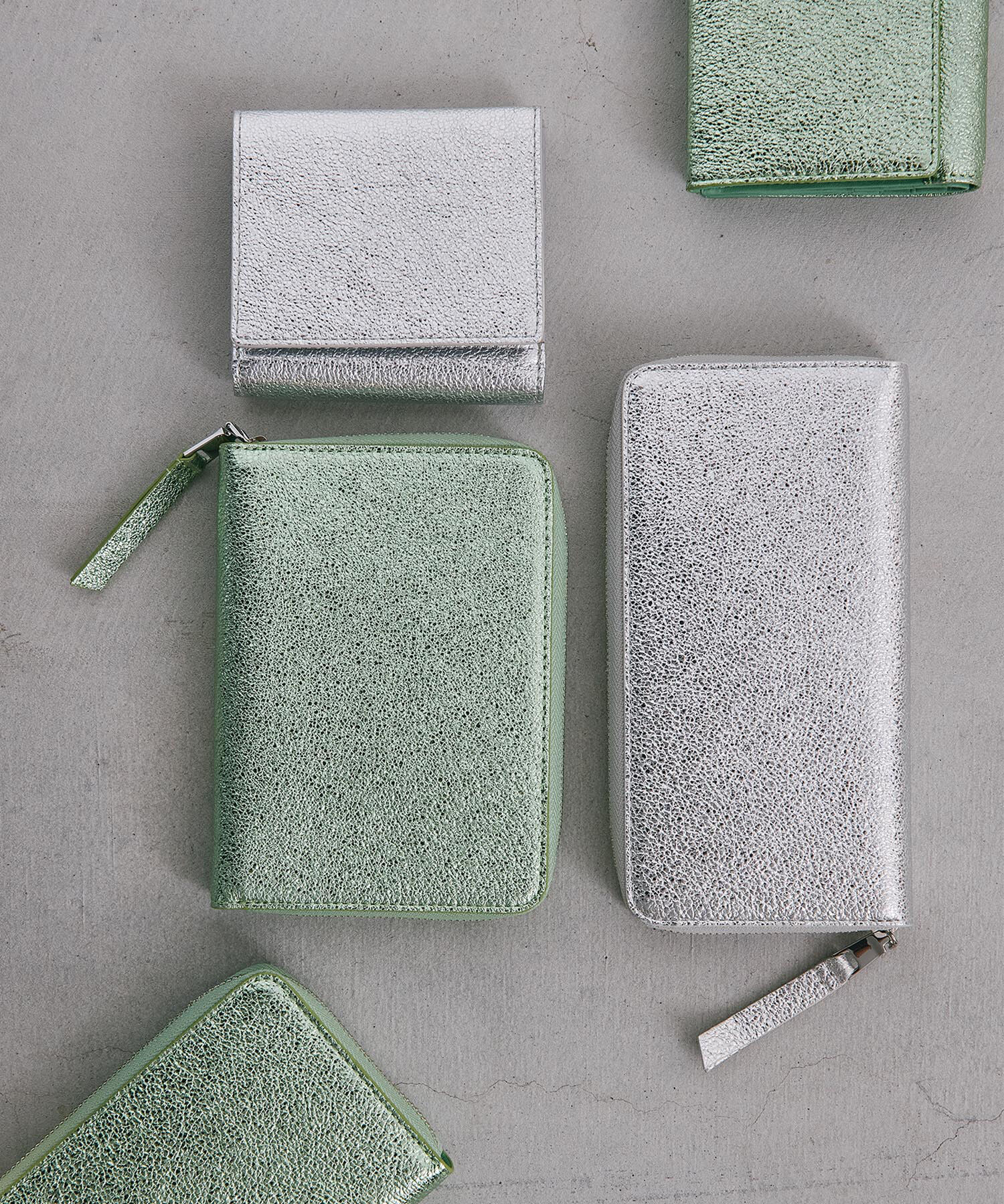 TOPKAPI BREATH「【TREASURE TOPKAPI】ウォッシュド レザー メタリック ラウンドファスナー 長財布」|財布|