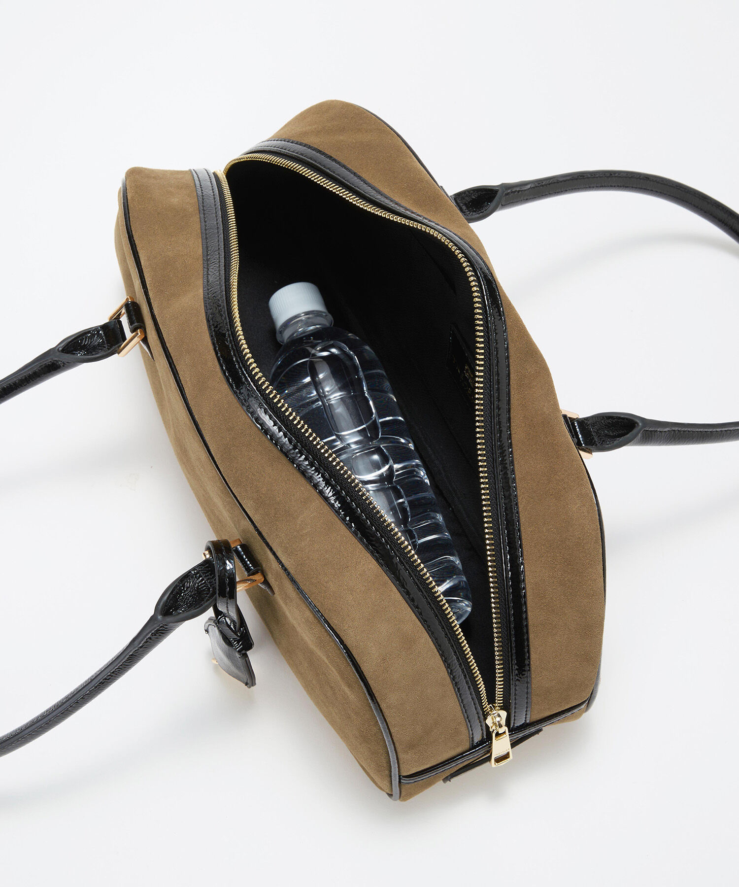 TOPKAPI TREASURE「【TREASURE TOPKAPI】スエード エナメルコンビ ワイド ボストンバッグ チャーム付き」|ボストンバッグ|