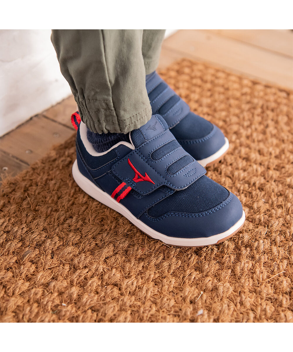 MIZUNO「ミズノプレモア キッズ2(キッズシューズ)」|スニーカー|